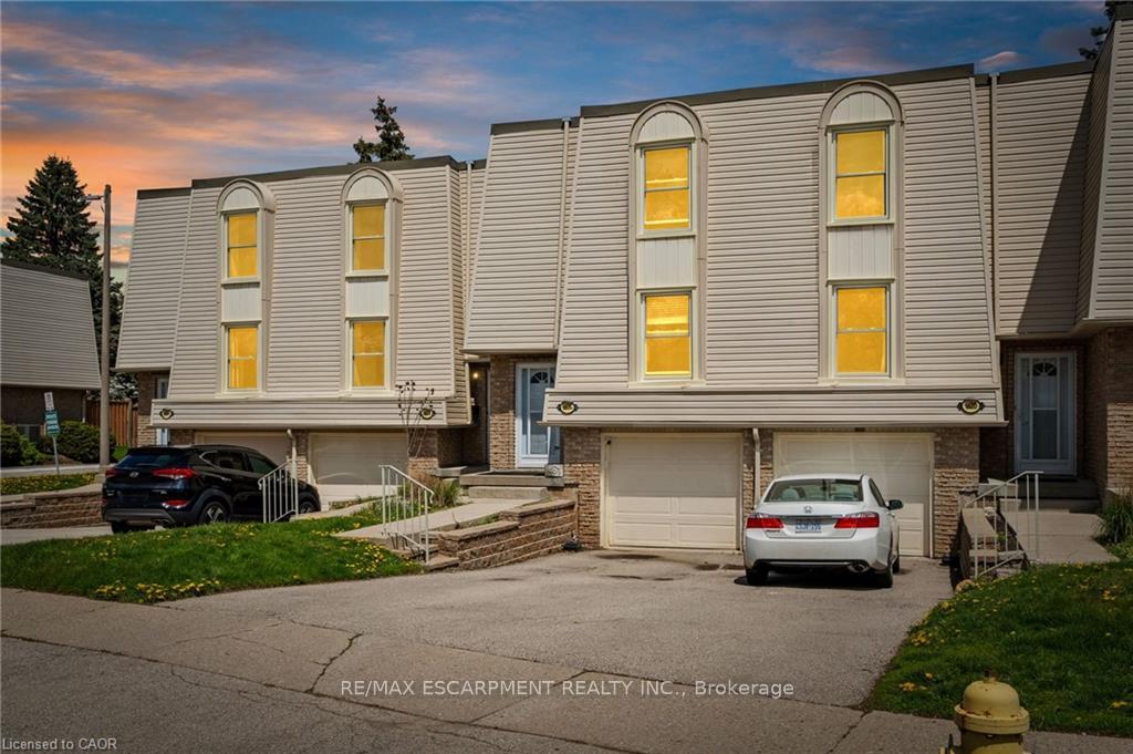 662 Grey Street C, Brantford, ON N3S 4Y4 — Brantford, Ontario