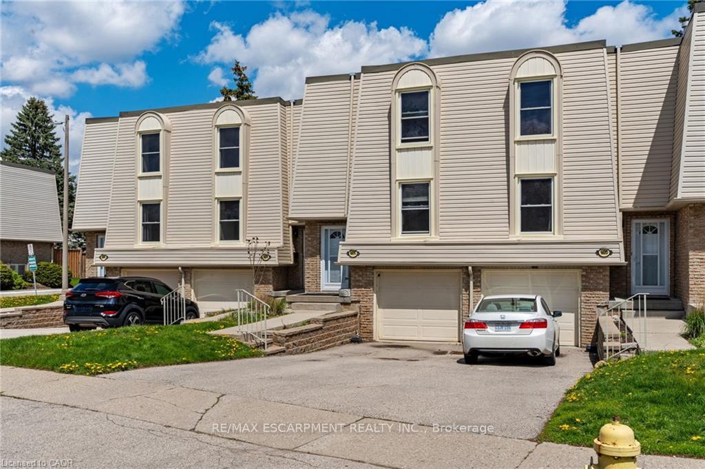 662 Grey Street C, Brantford — photo 2 of 5