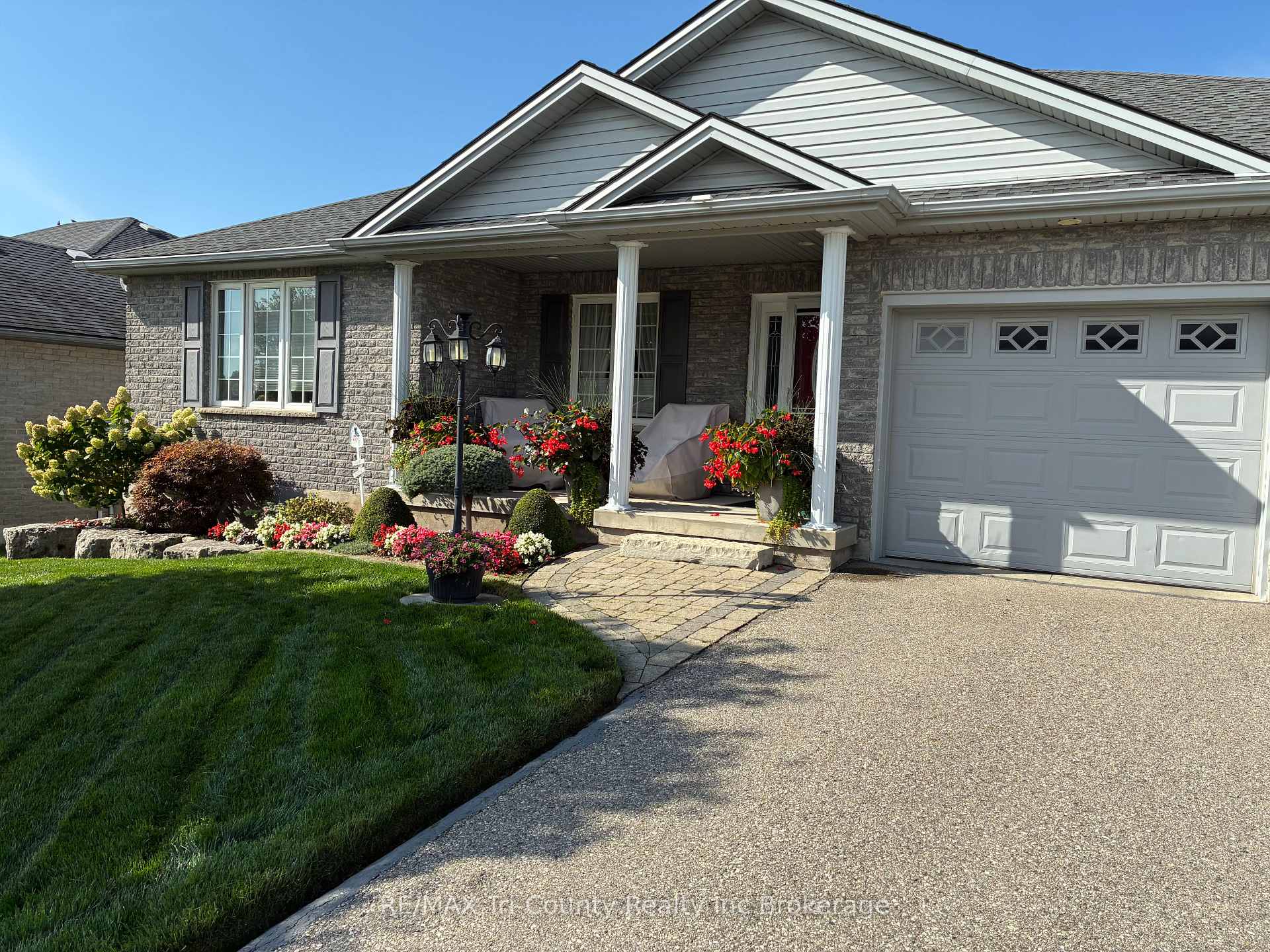 31 Morning Glory Drive, Tillsonburg — photo 5 of 5