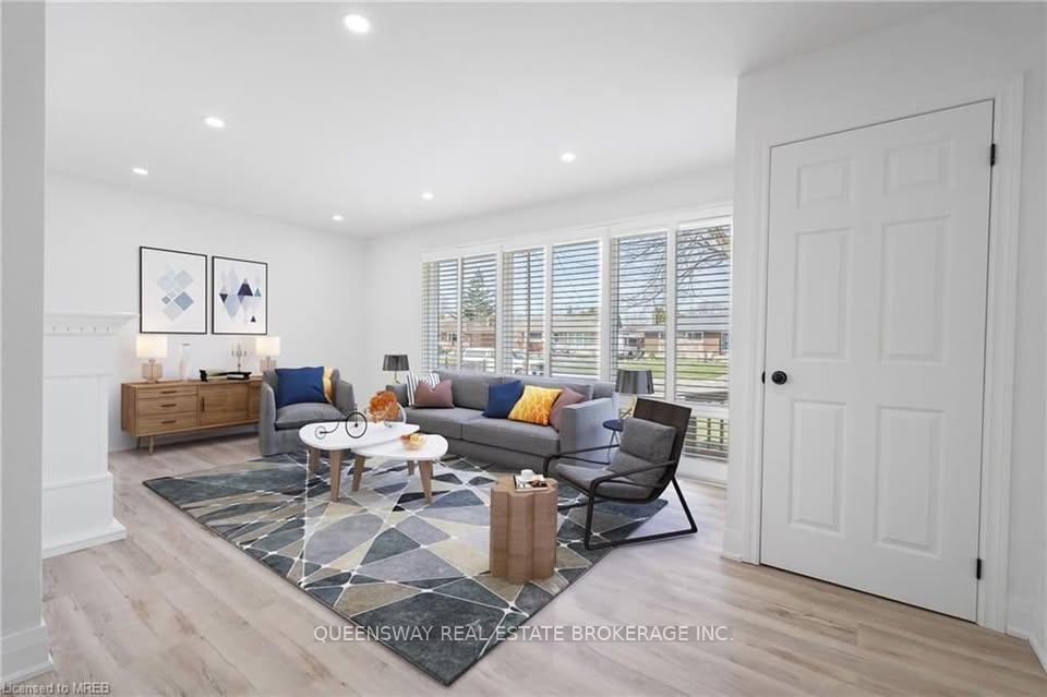 538 Lloyd Avenue Main, Welland — photo 4 of 5
