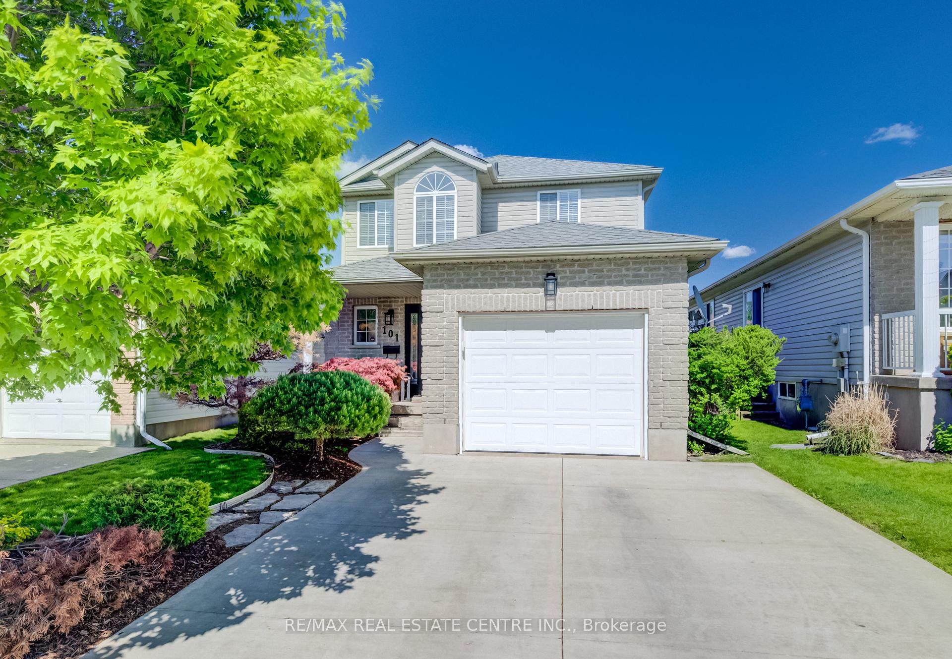 101 Edgemere Drive, Cambridge, ON N1P 1E9 — Cambridge, Ontario
