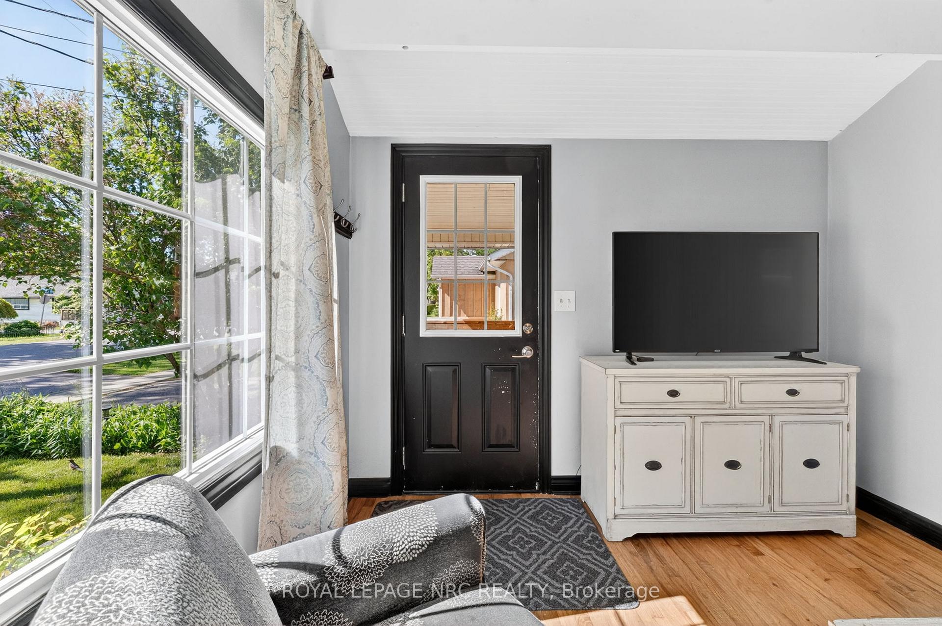 338 Dovercourt Road, Fort Erie — photo 3 of 5
