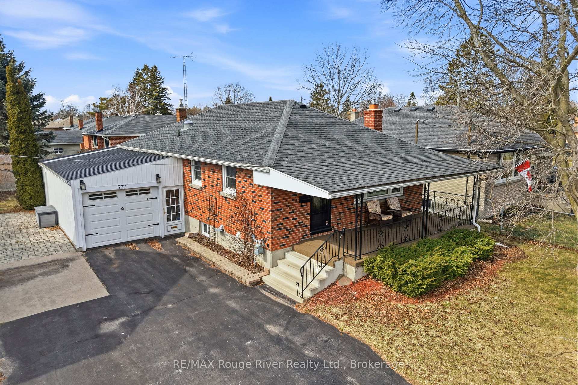 577 Sinclair Street, Cobourg — photo 2 of 5