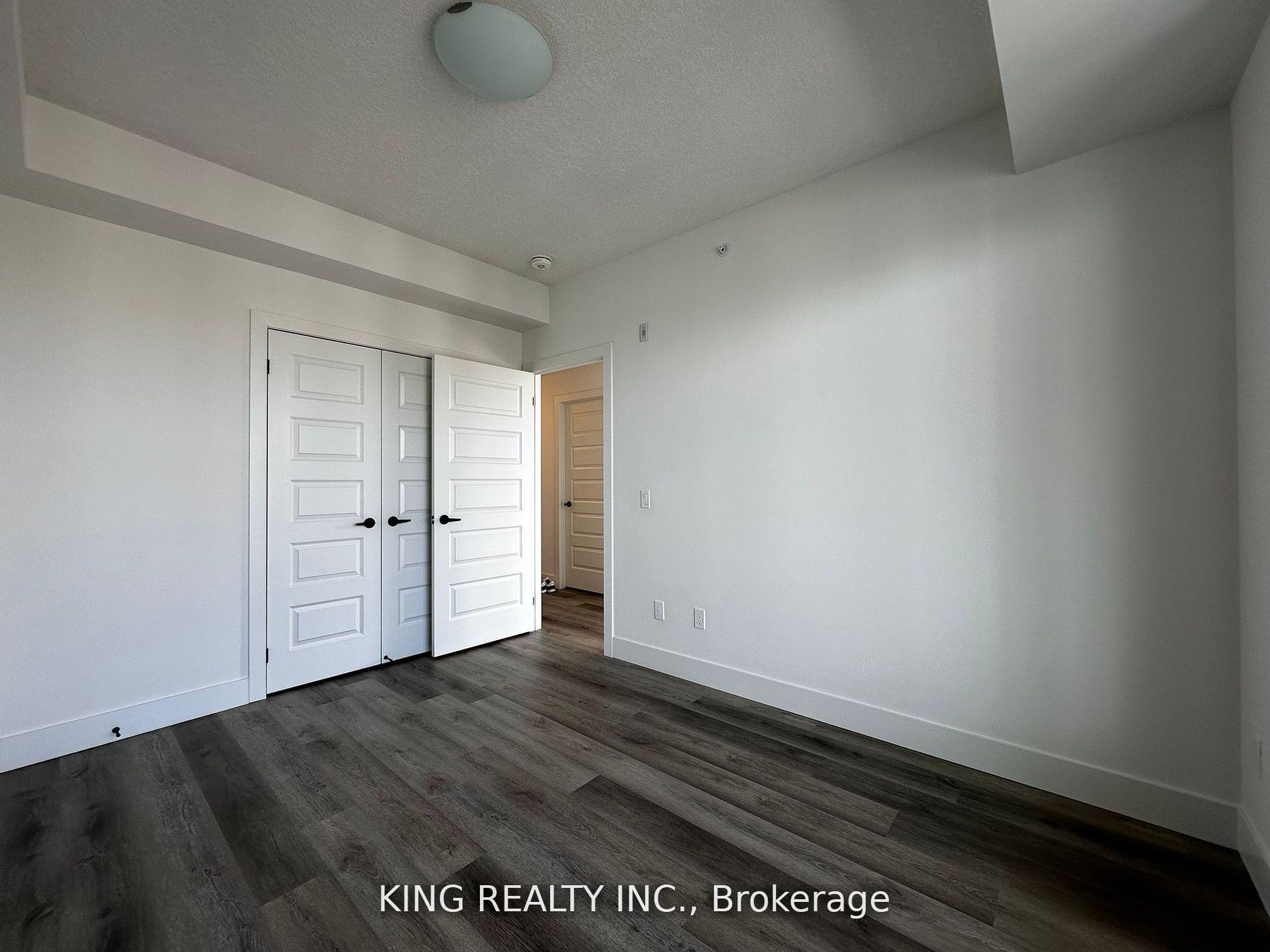 107 Roger Street 614, Waterloo — photo 5 of 5