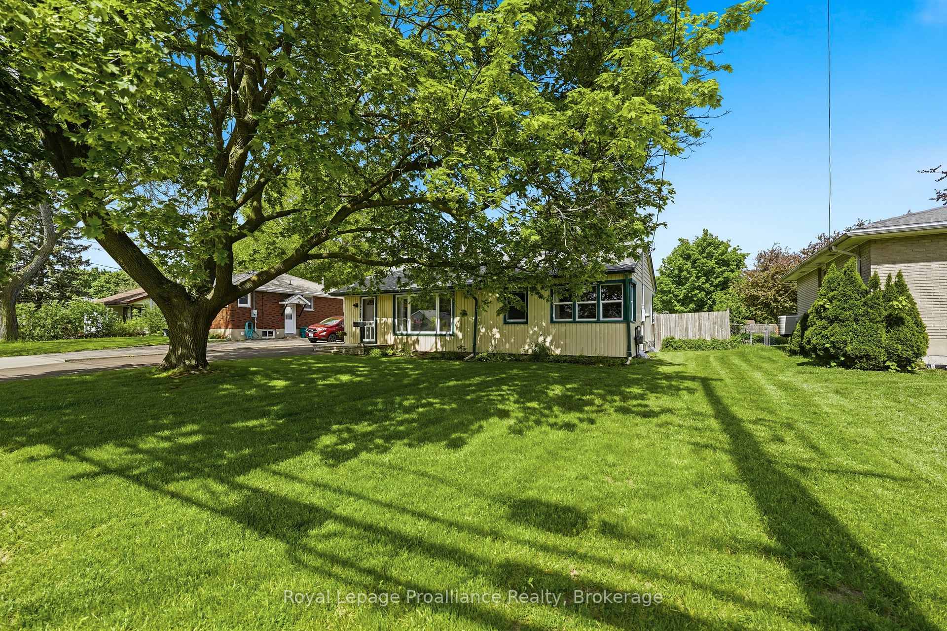 143 Avondale Road, Belleville — photo 2 of 5