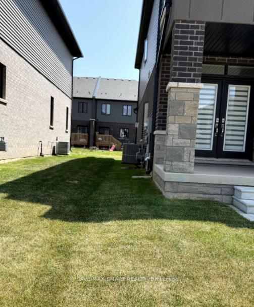 34 Dennis Avenue N, Brantford — photo 4 of 5