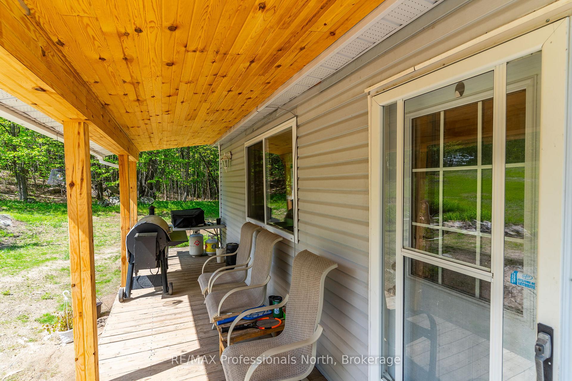 1577 Bethel Road, Minden Hills — photo 5 of 5