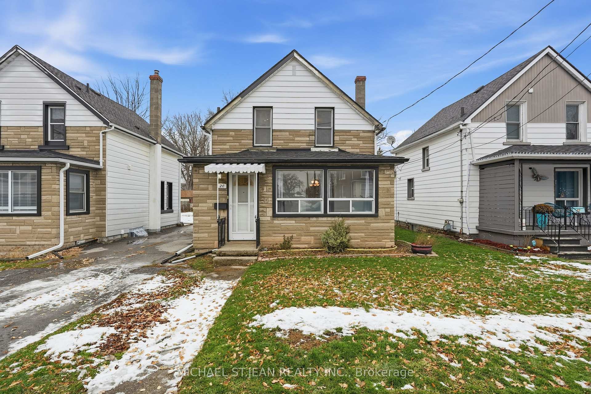 20 York Street, Welland — photo 2 of 5