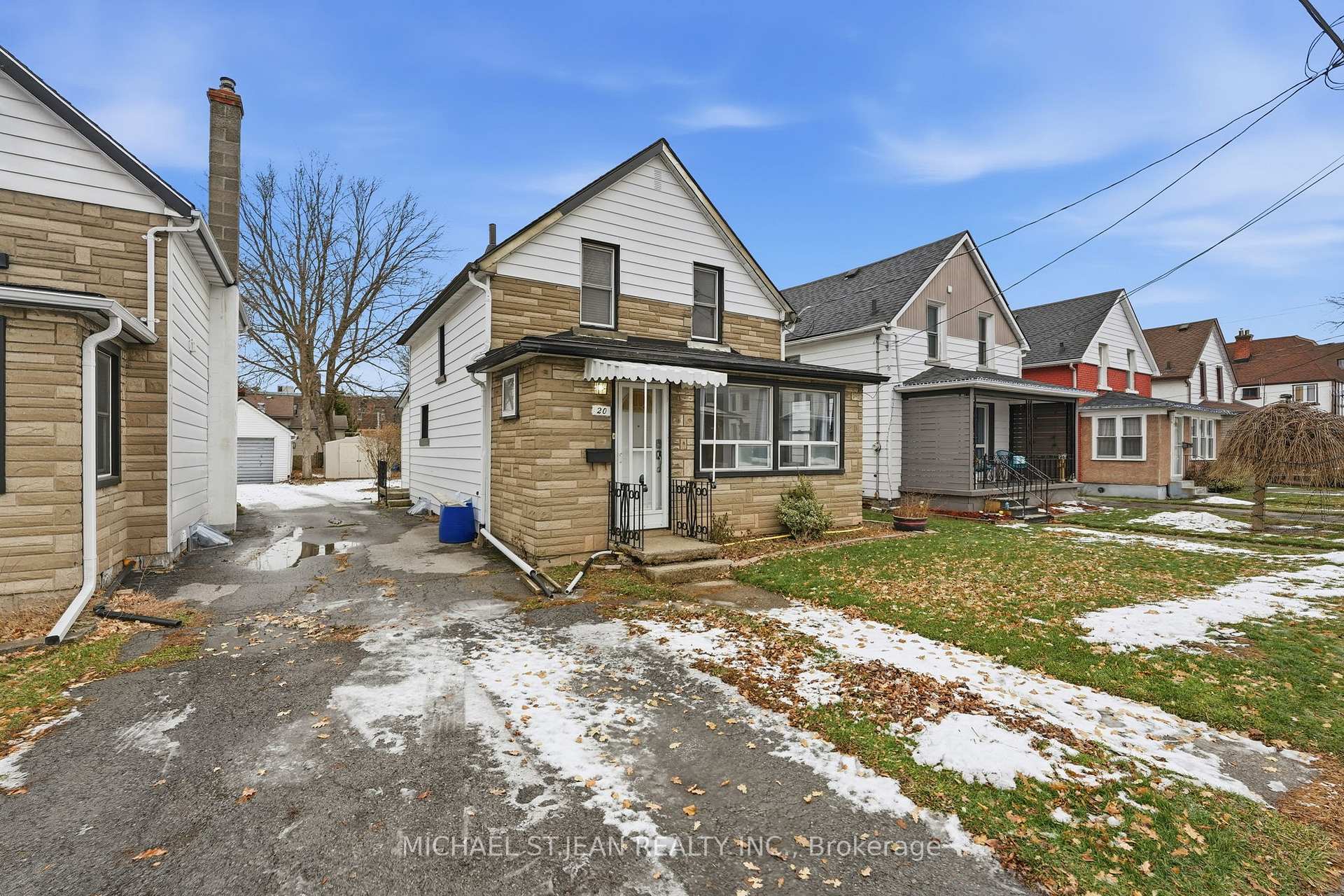20 York Street, Welland — photo 3 of 5