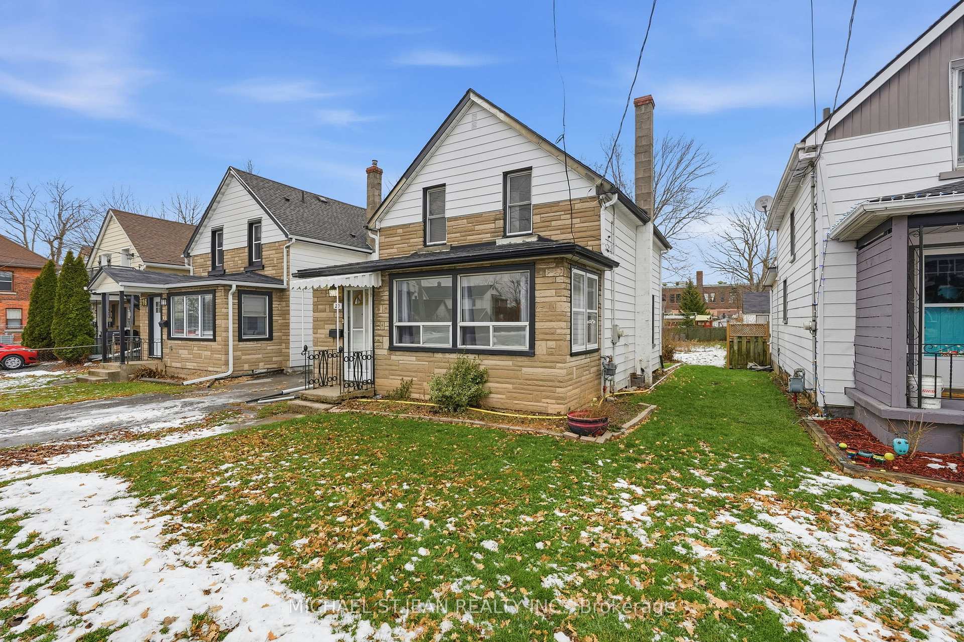 20 York Street, Welland — photo 4 of 5