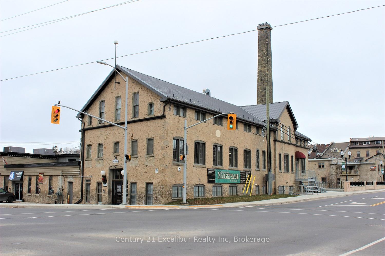 105 Queen Street W 15, Centre Wellington, ON N1M 1S6 — Centre Wellington, Ontario
