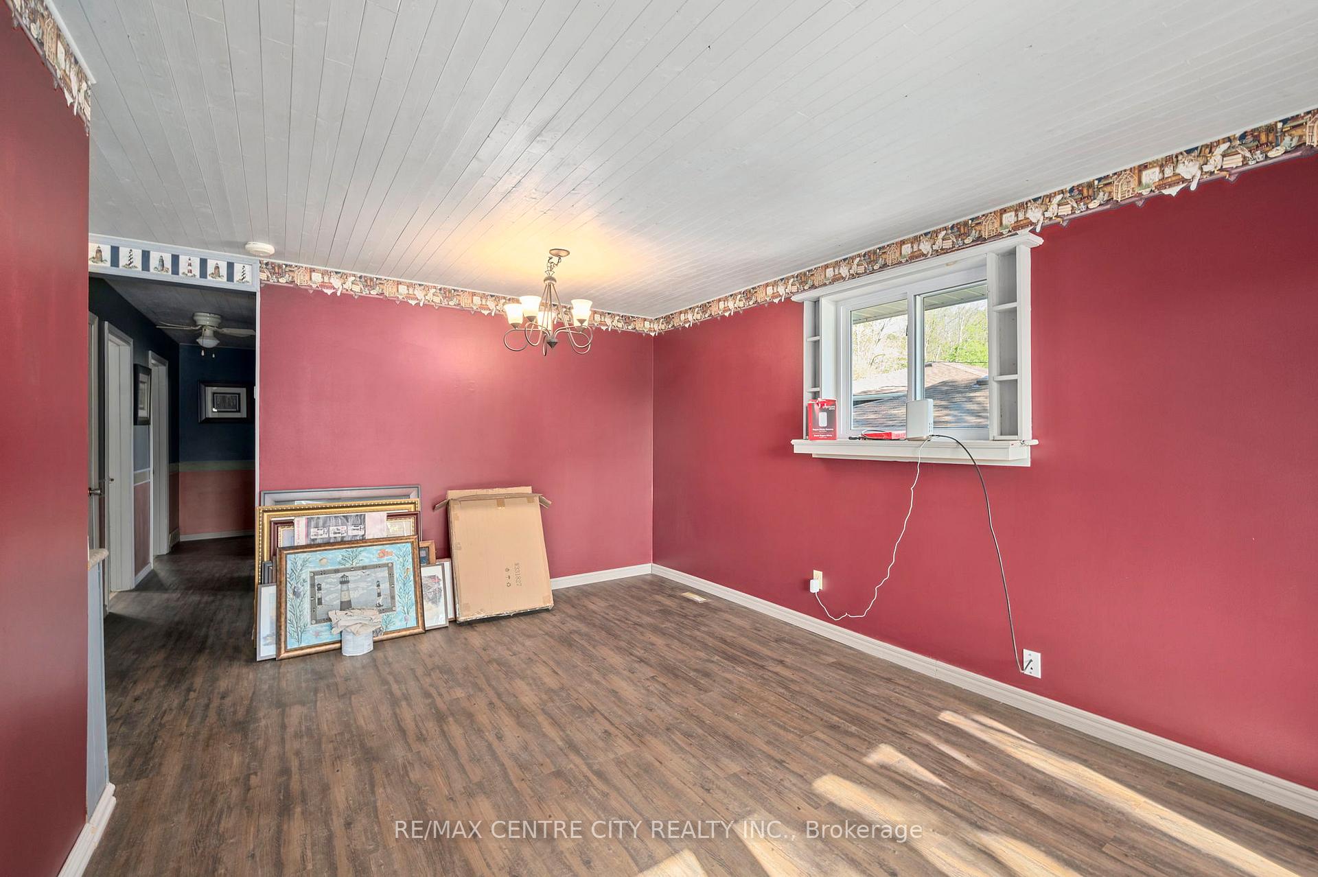 275 Frances Street, Central Elgin — photo 5 of 5