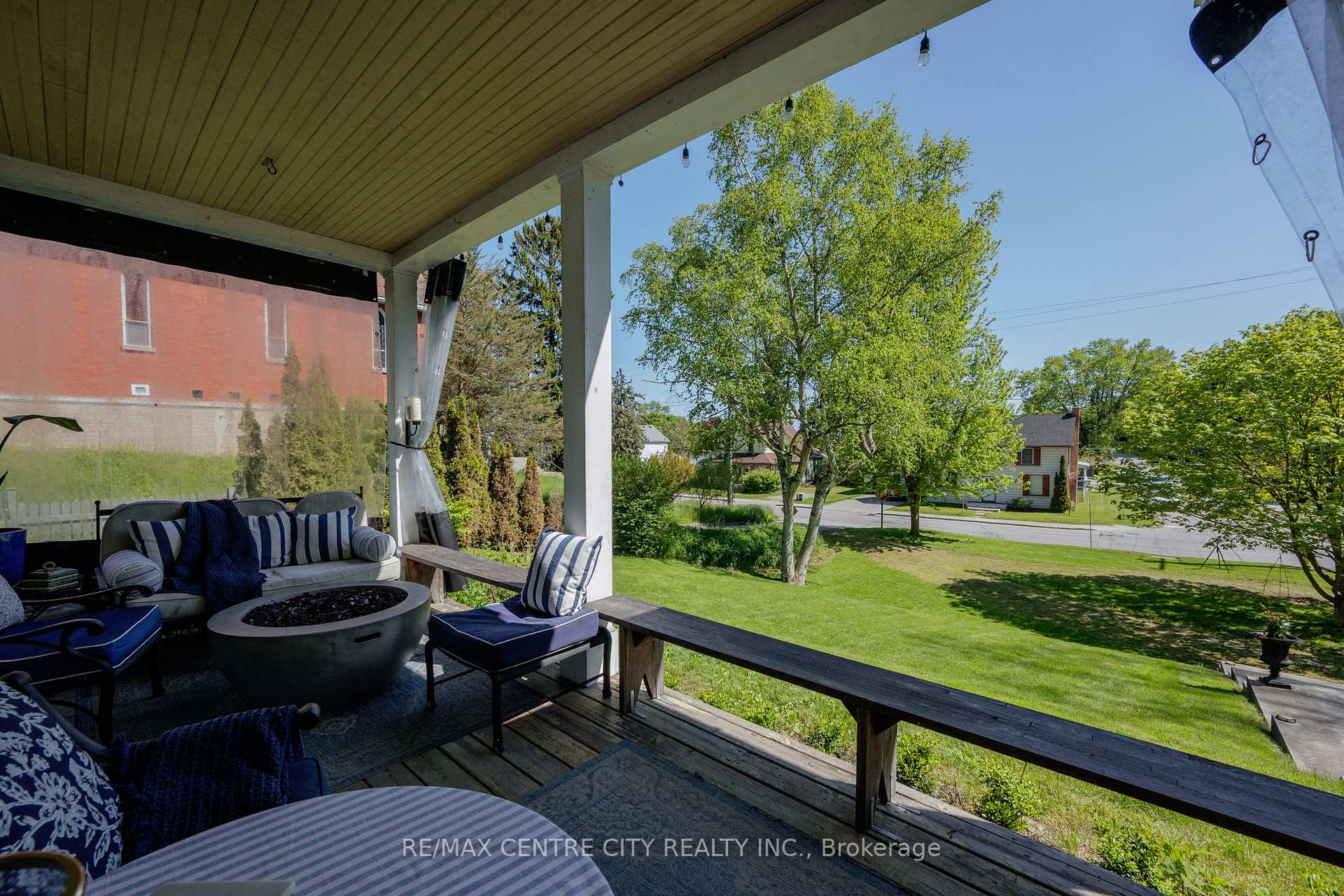 337 George Street, Central Elgin — photo 3 of 5