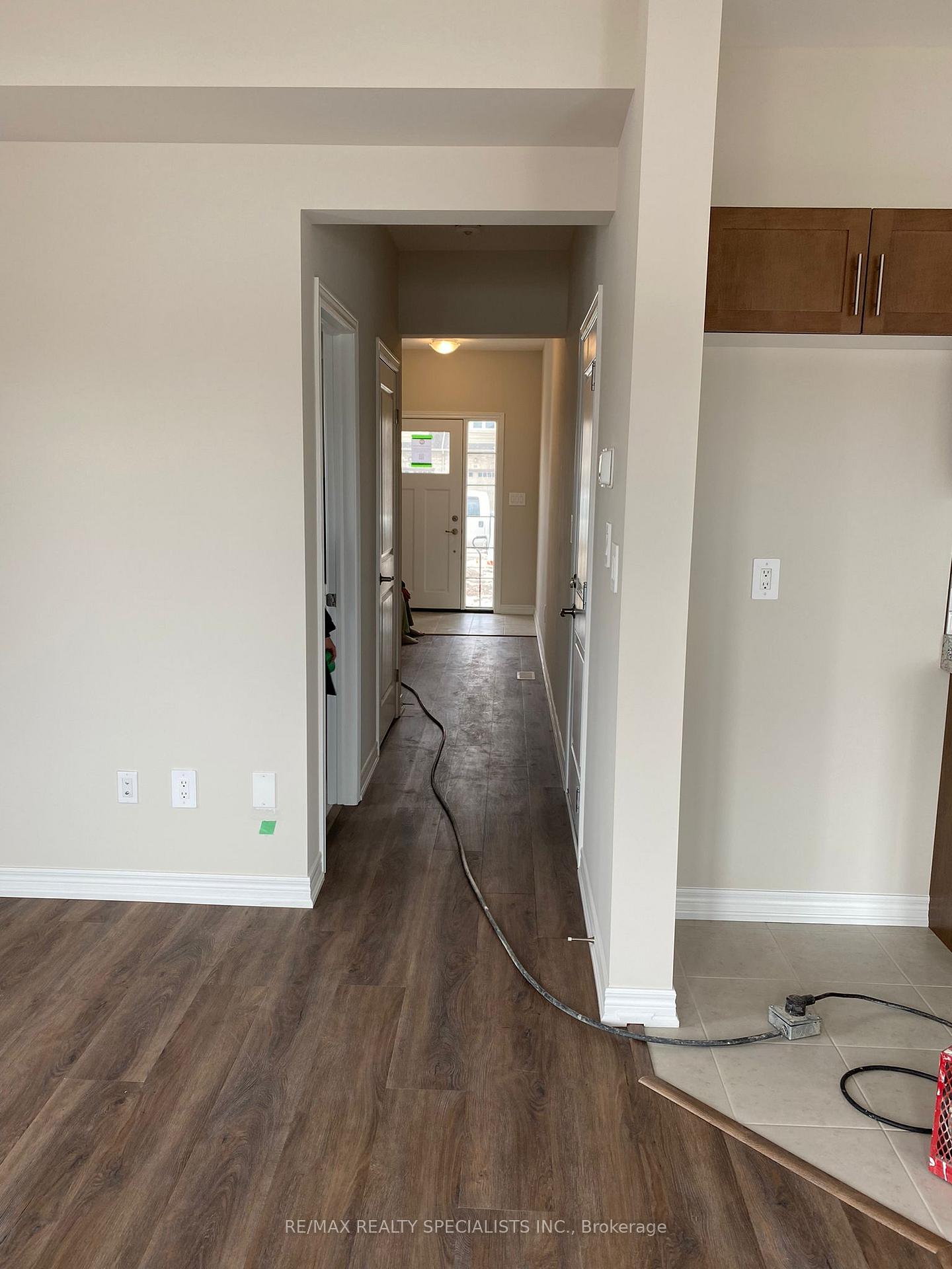 87 SYCAMORE Street, Welland — photo 4 of 5