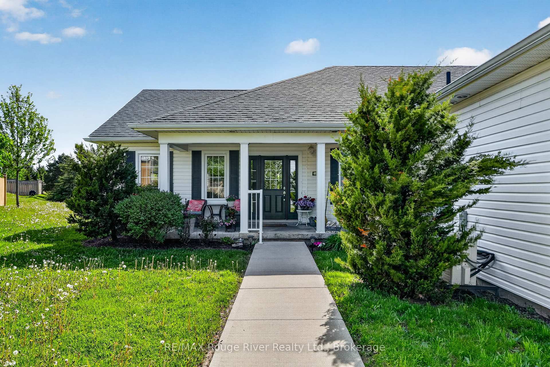 295 DENSMORE Road 403, Cobourg, ON K9A 4J9 — Cobourg, Ontario