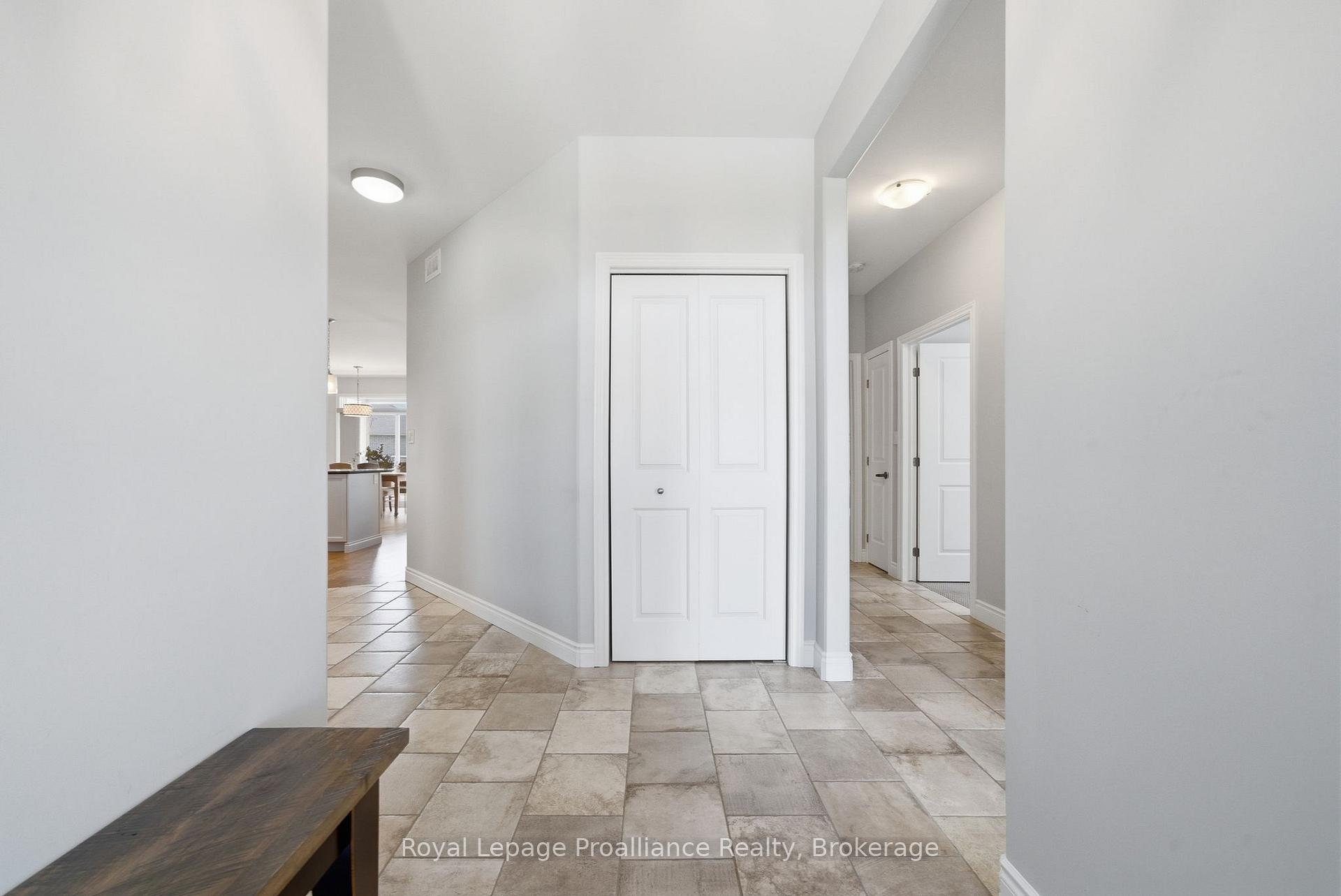 5 Kempton Avenue, Belleville — photo 5 of 5