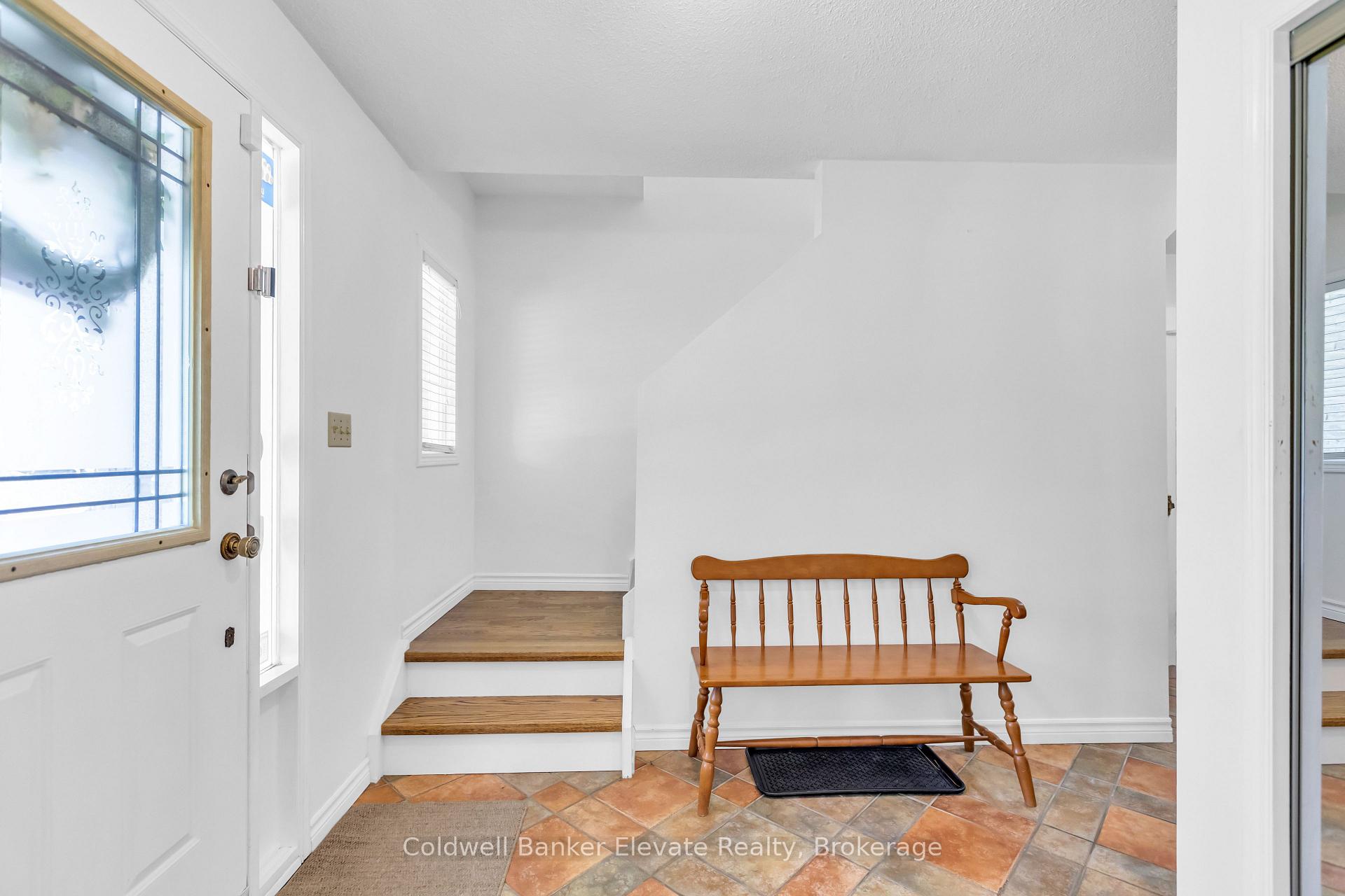 359 Lexington Road, Waterloo — photo 5 of 5
