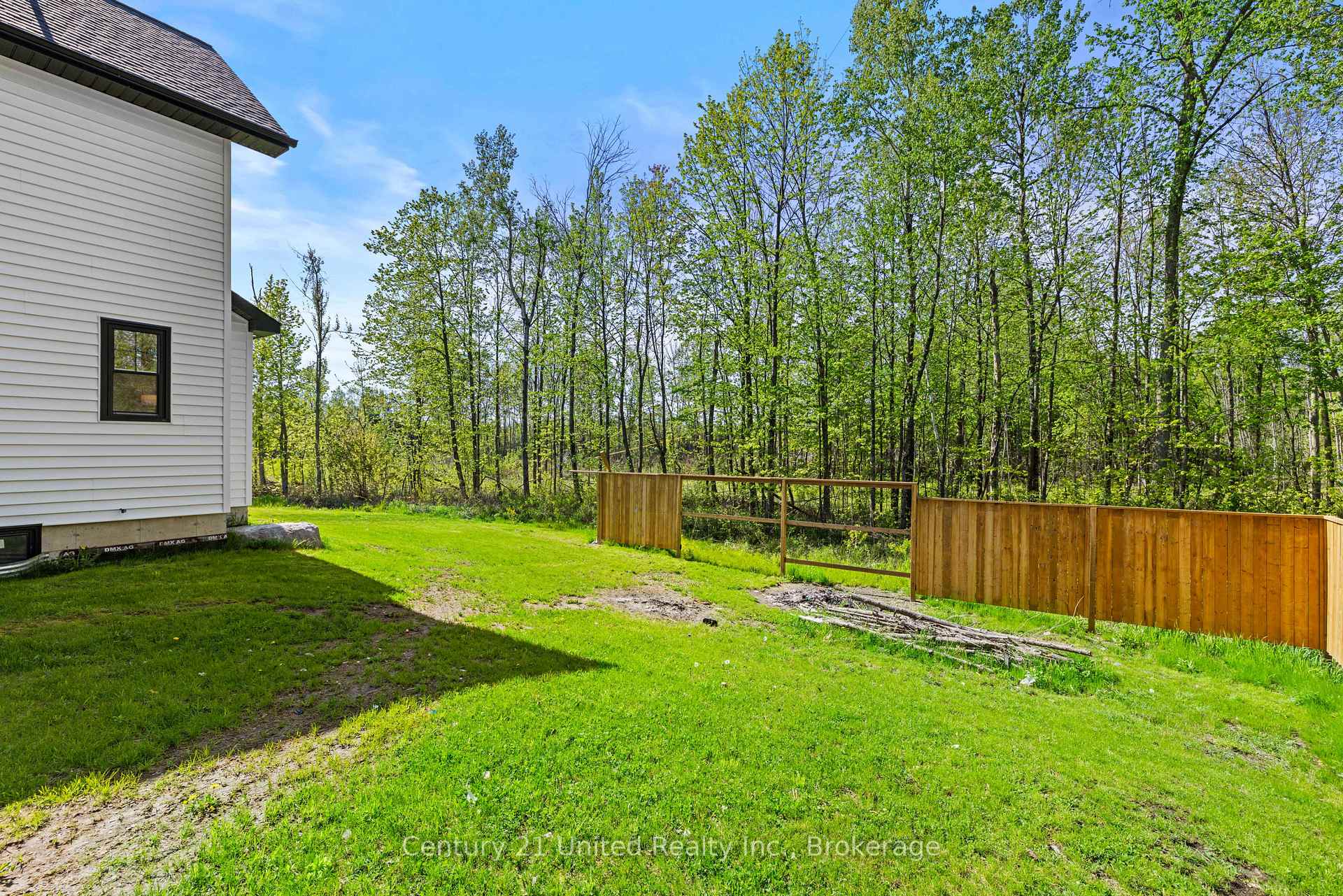23 Jack Hills Road, Trent Lakes — photo 2 of 5