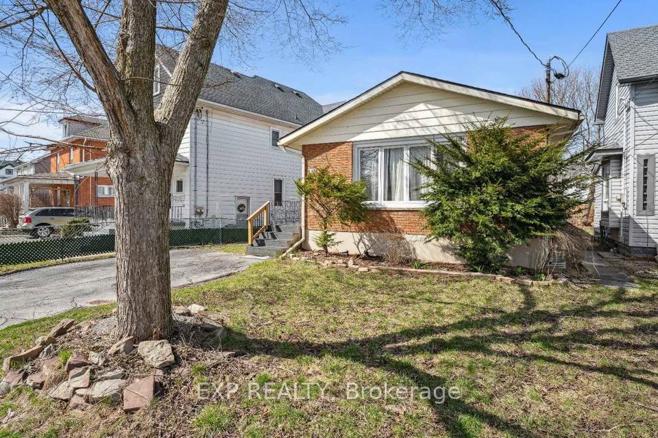 148 Young Street MAIN, Welland, ON L3B 4C8 — Welland, Ontario