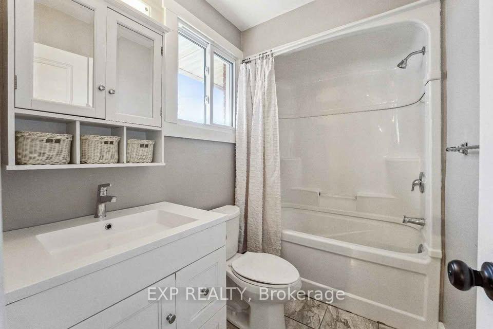 148 Young Street MAIN, Welland — photo 5 of 5