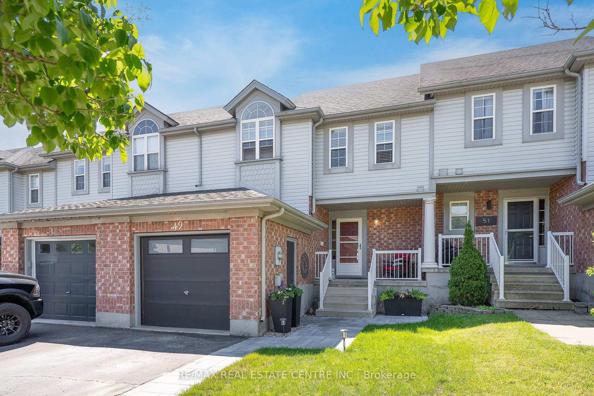 49 Elma Place, Cambridge — photo 2 of 5