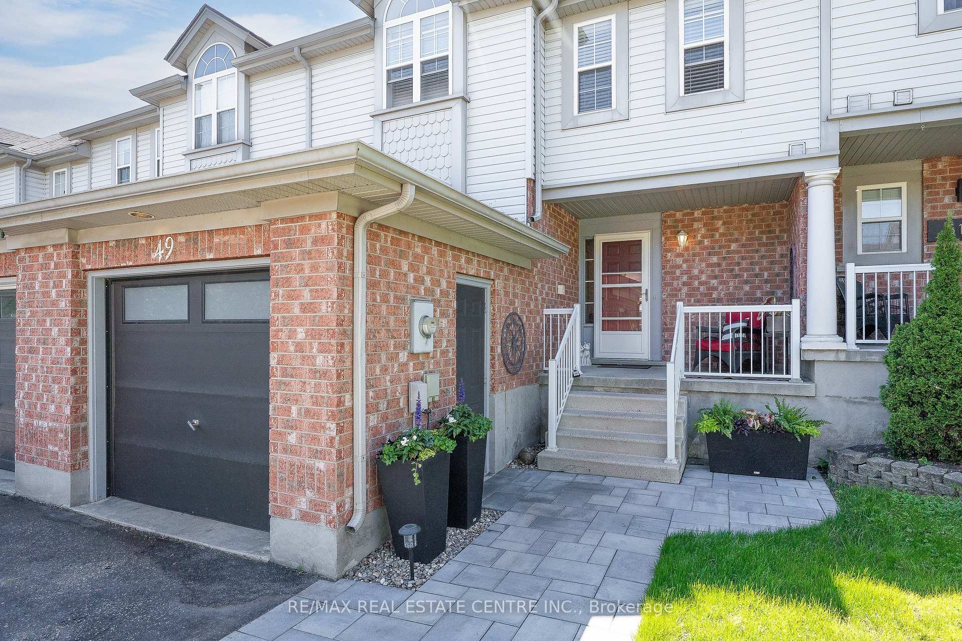 49 Elma Place, Cambridge — photo 3 of 5
