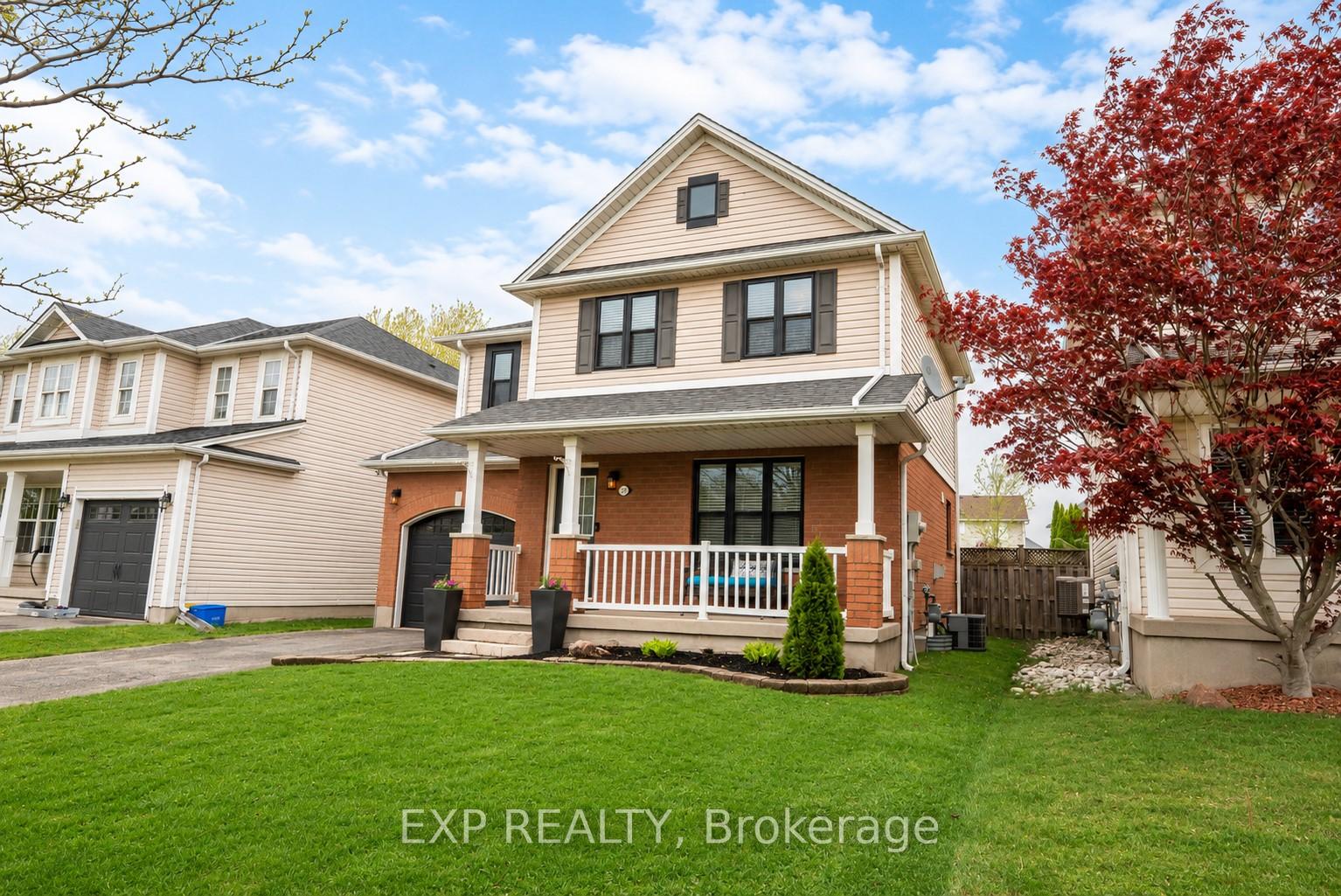 24 Lovell Crescent, Brantford — photo 2 of 5