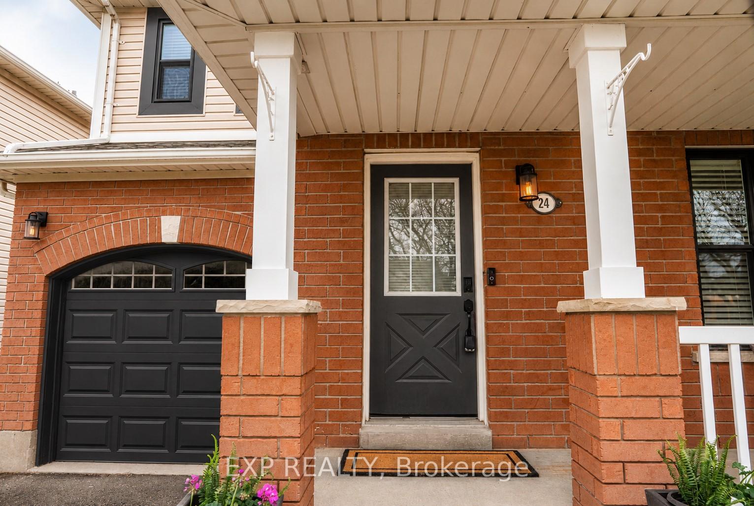24 Lovell Crescent, Brantford — photo 3 of 5