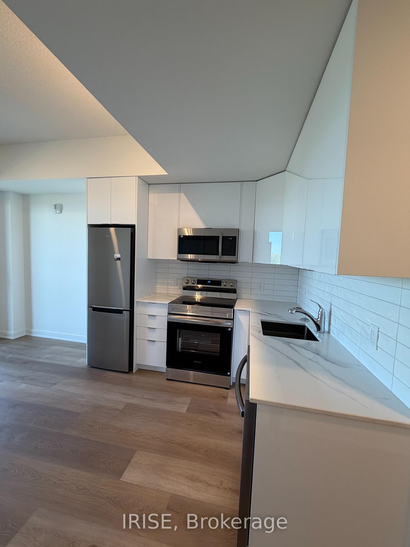33 Erie Avenue 707, Brantford — photo 2 of 5