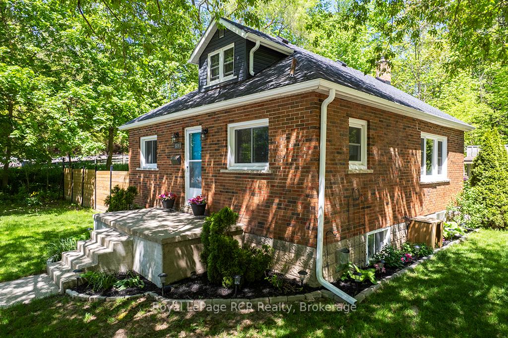 589 5th Avenue E, Owen Sound — photo 4 of 5