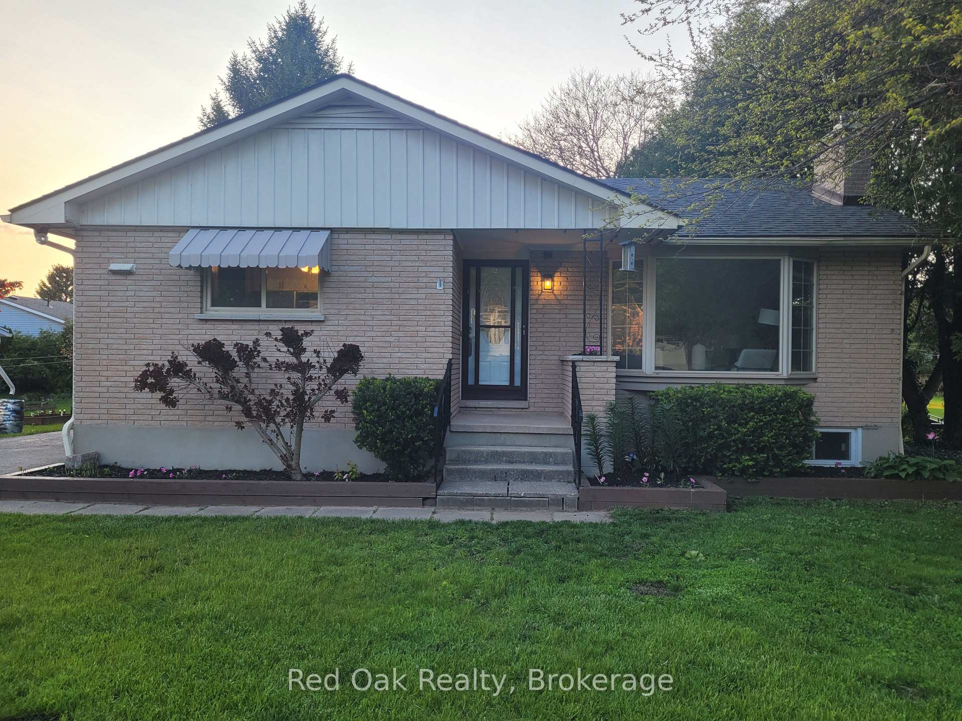 1040 Huron Terrace, Kincardine, ON N2Z 1E5 — Kincardine, Ontario