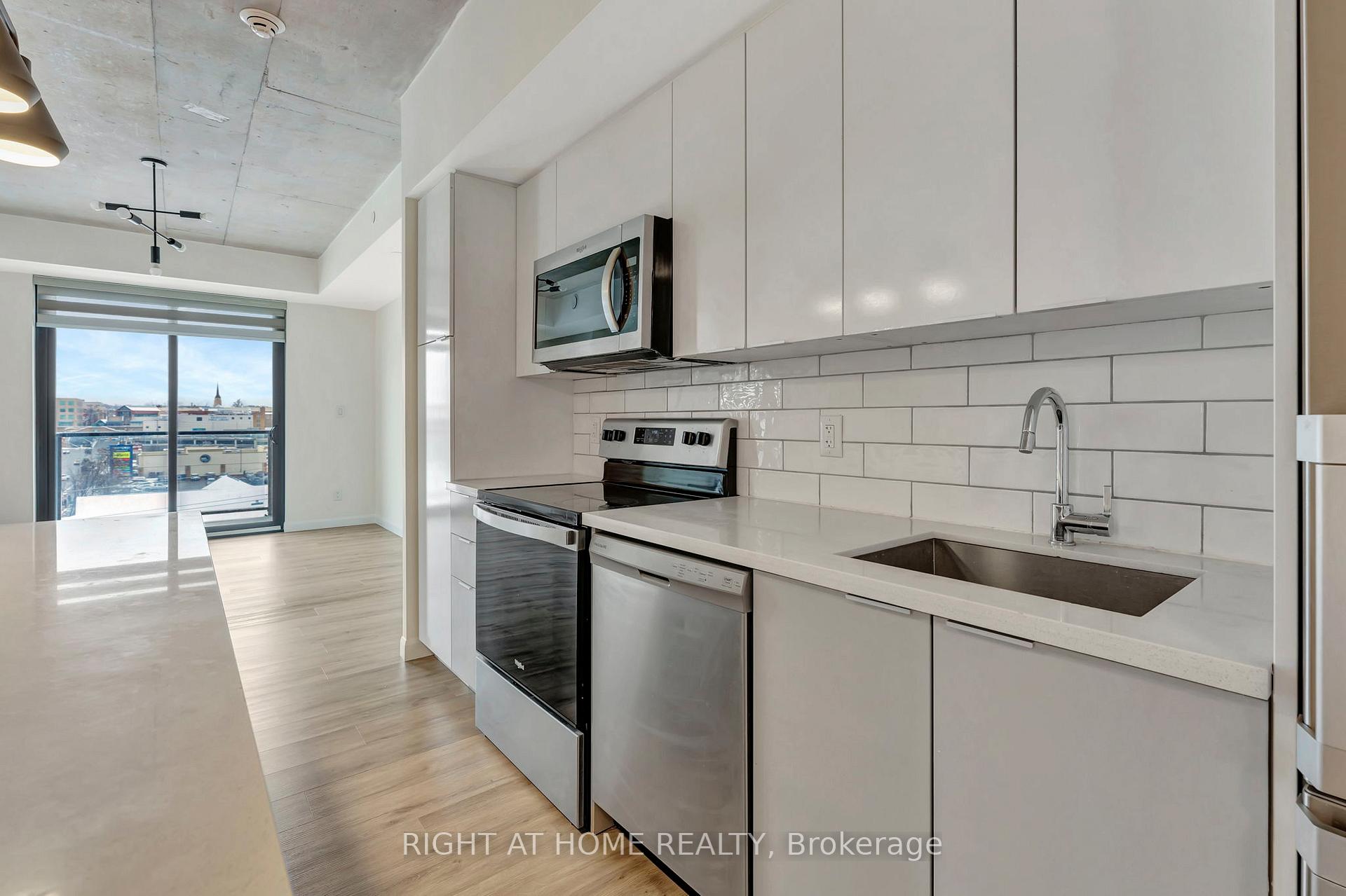 7 Erie Avenue 514, Brantford — photo 3 of 5