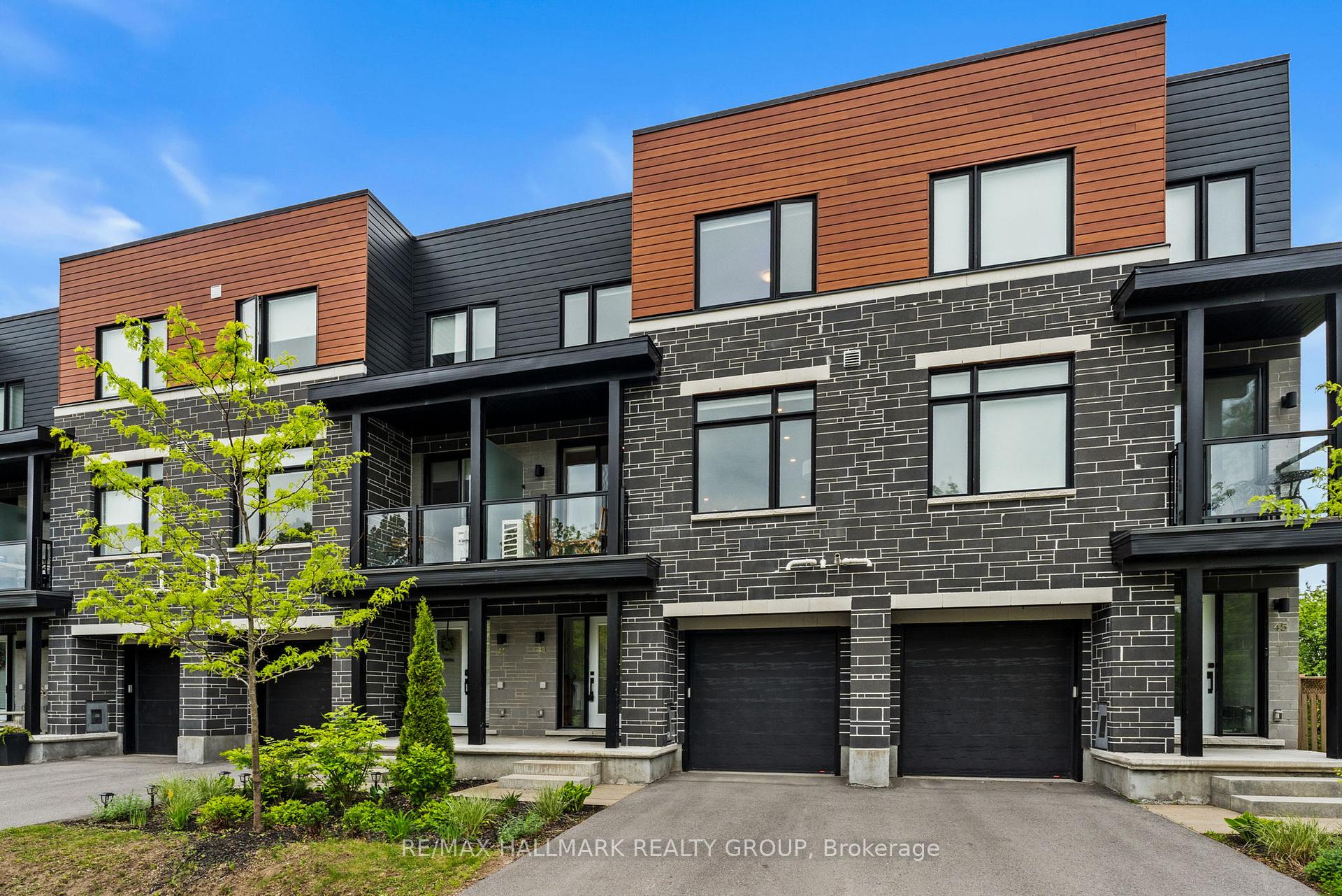 43 Bachman Terrace, Kanata, ON K2L 1W2