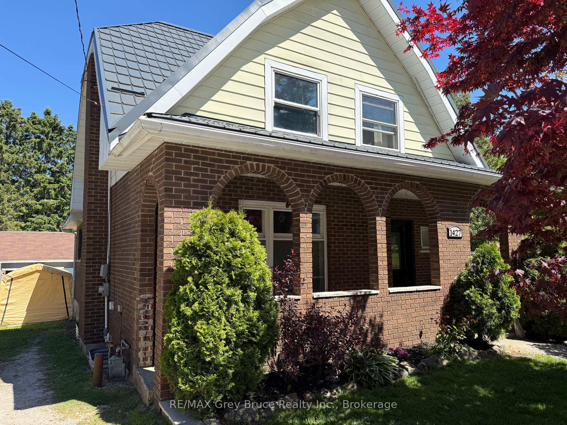 1427 5th "A" Avenue W, Owen Sound — photo 2 of 5