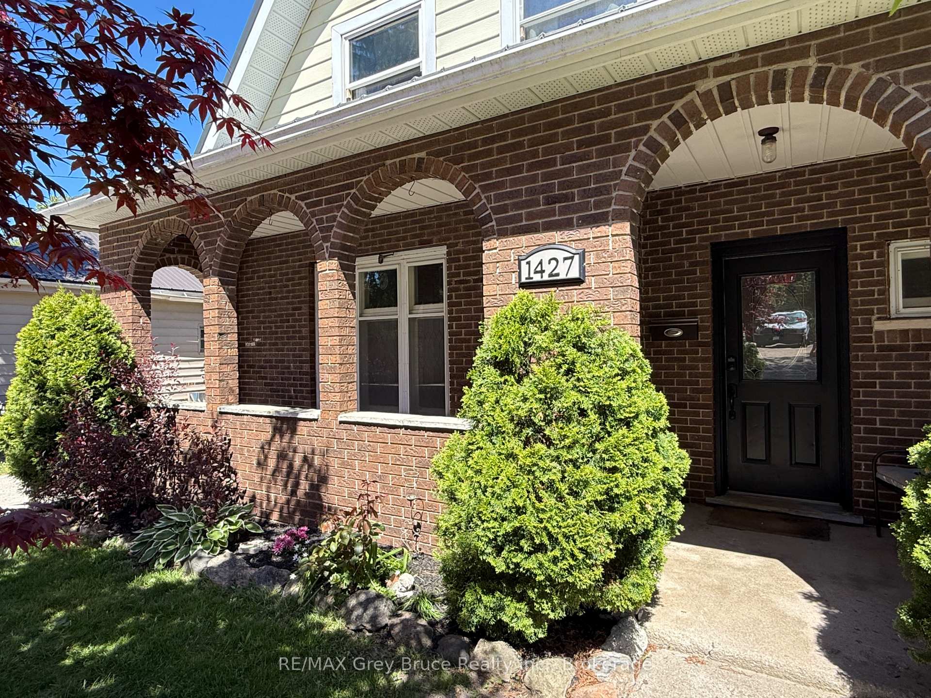 1427 5th "A" Avenue W, Owen Sound — photo 3 of 5