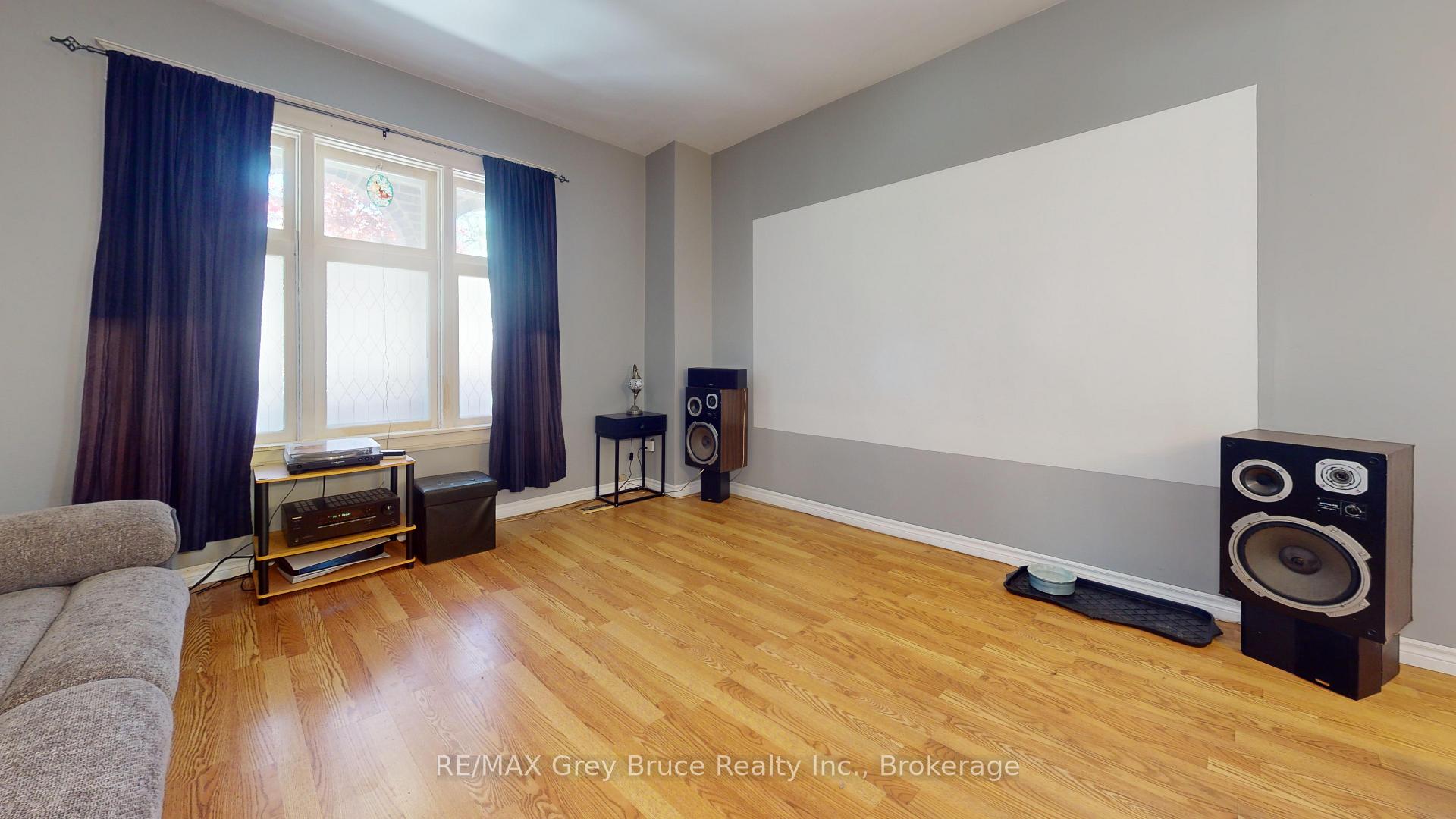1427 5th "A" Avenue W, Owen Sound — photo 5 of 5