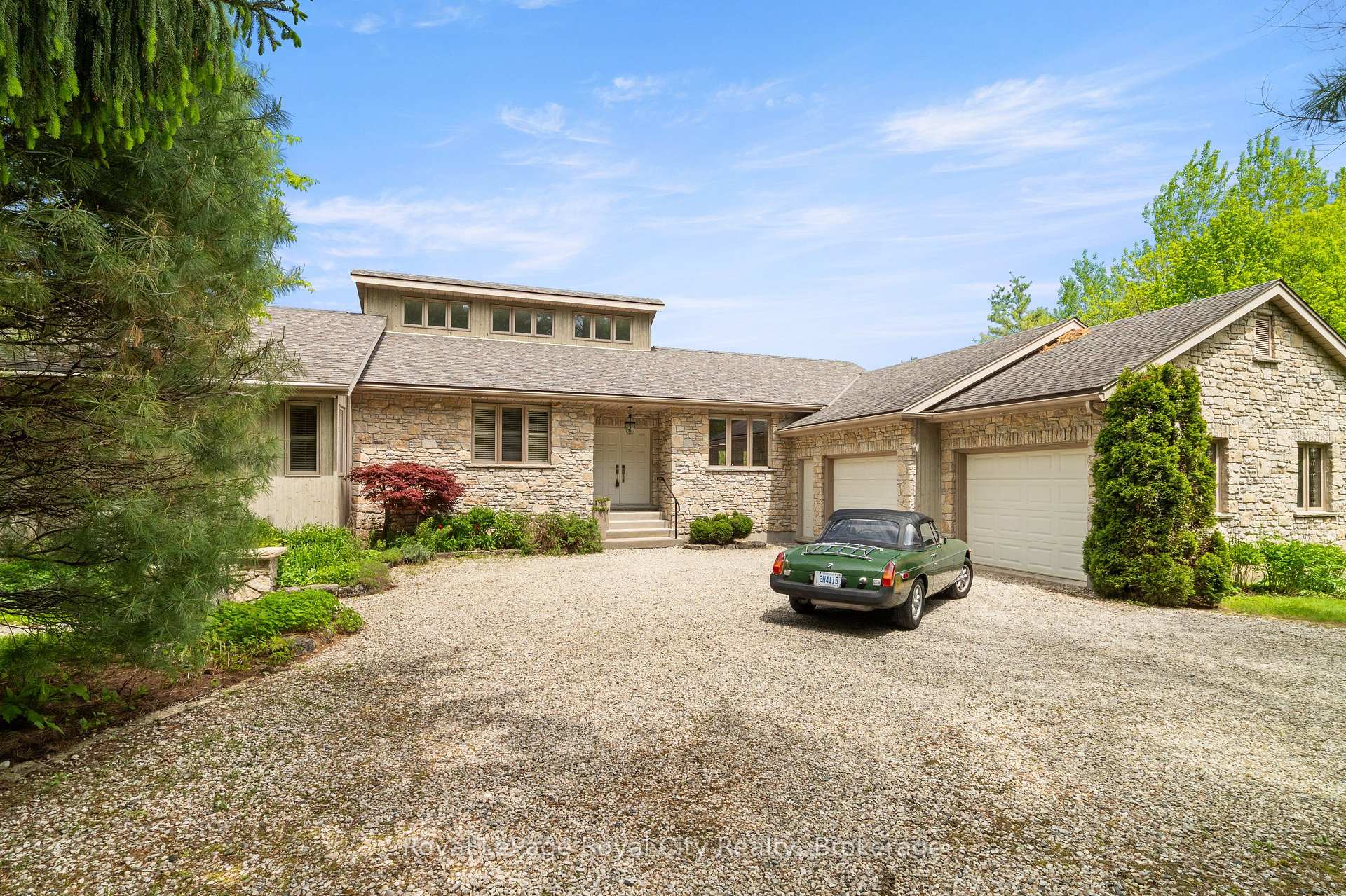 384 South River Road, Centre Wellington, ON N0B 1S0 — Centre Wellington, Ontario