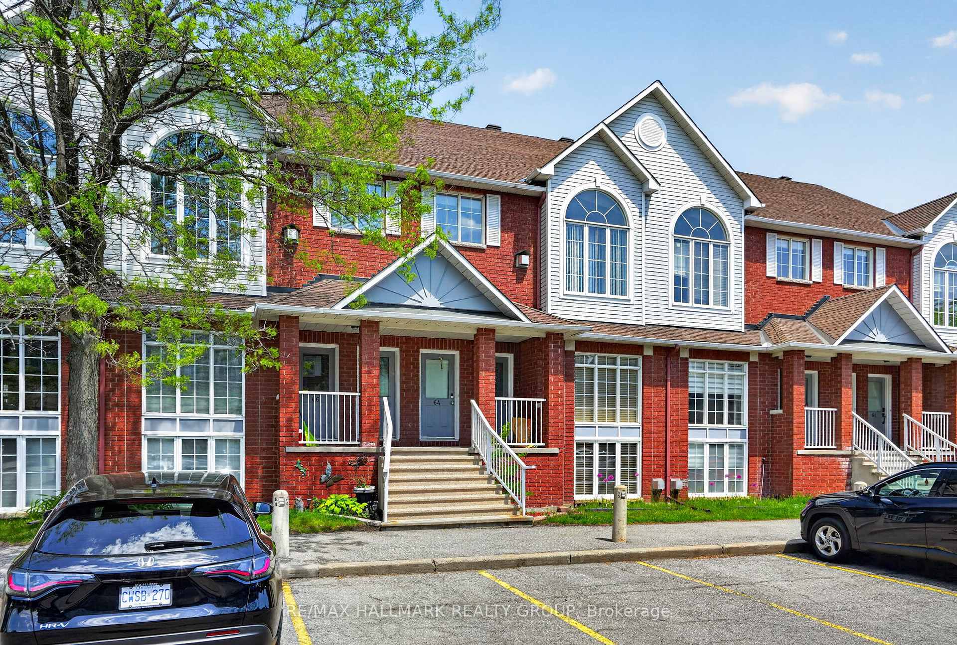 62 Briston Private, Hunt Club - South Keys and Area, ON K1G 5P5 — Hunt Club - South Keys and Area, Ontario