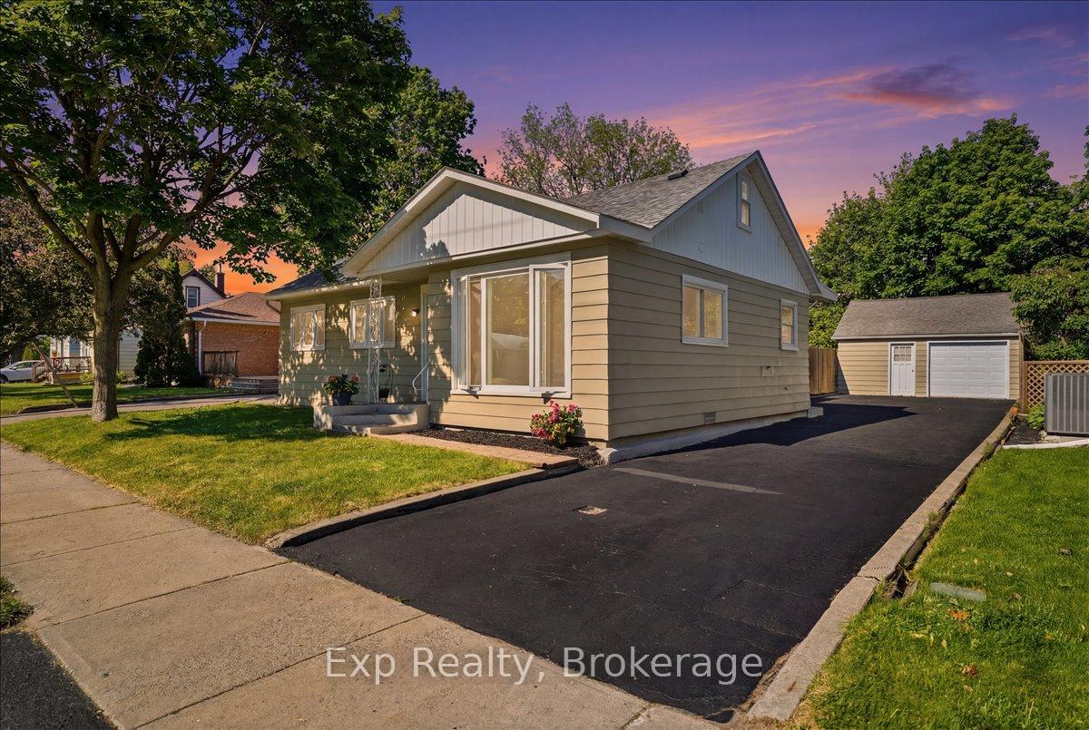 110 Hastings Drive, Belleville, ON K8N 1J5 — Belleville, Ontario