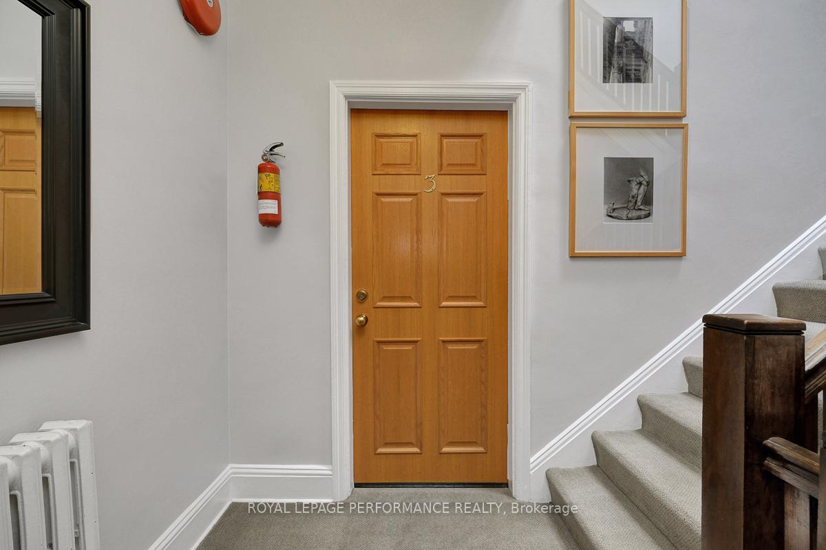 315 Daly Avenue 3, Lower Town - Sandy Hill — photo 4 of 5
