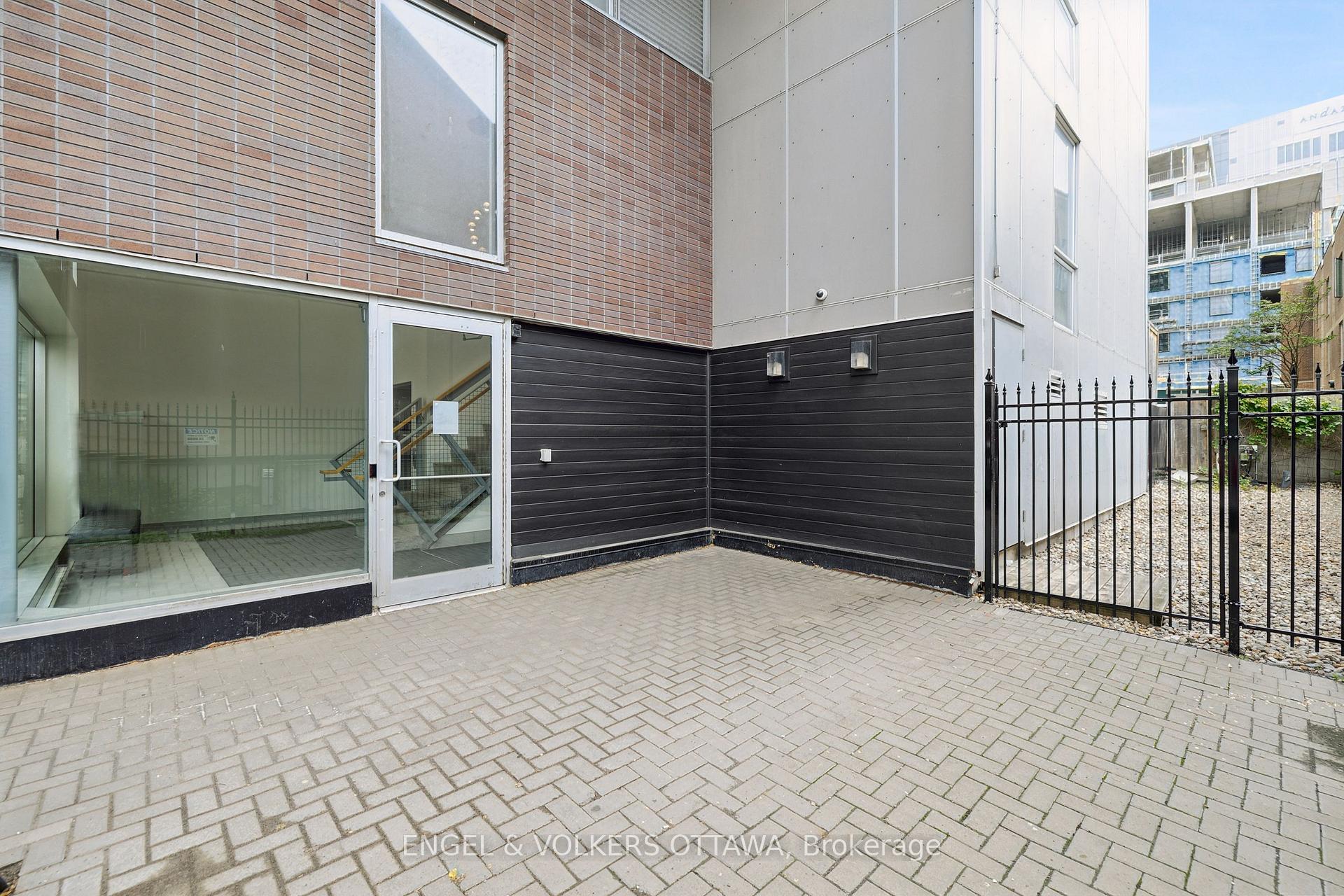 360 Cumberland Street 104, Lower Town - Sandy Hill — photo 2 of 5