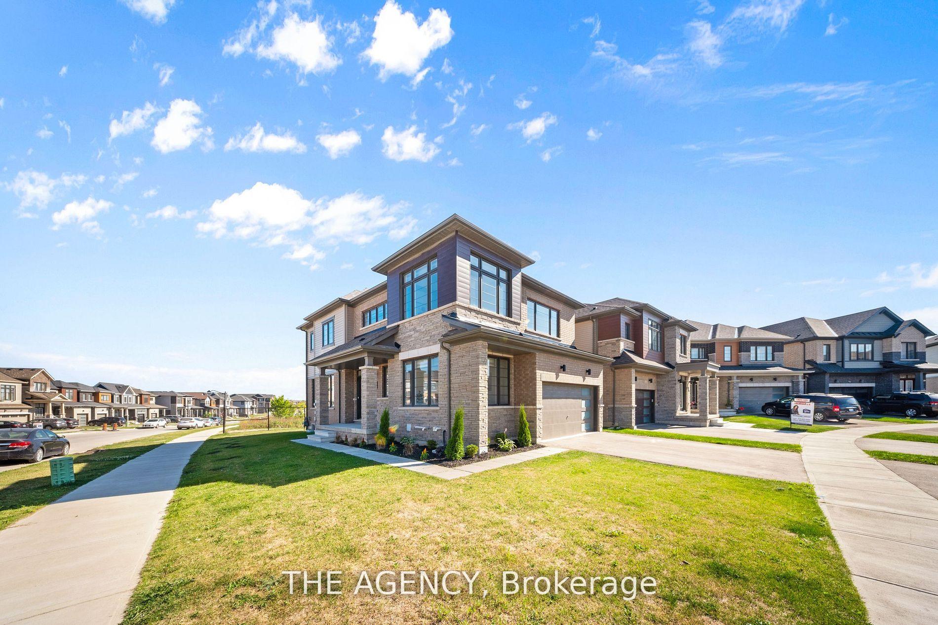 1 Bee Crescent, Brantford — photo 2 of 5