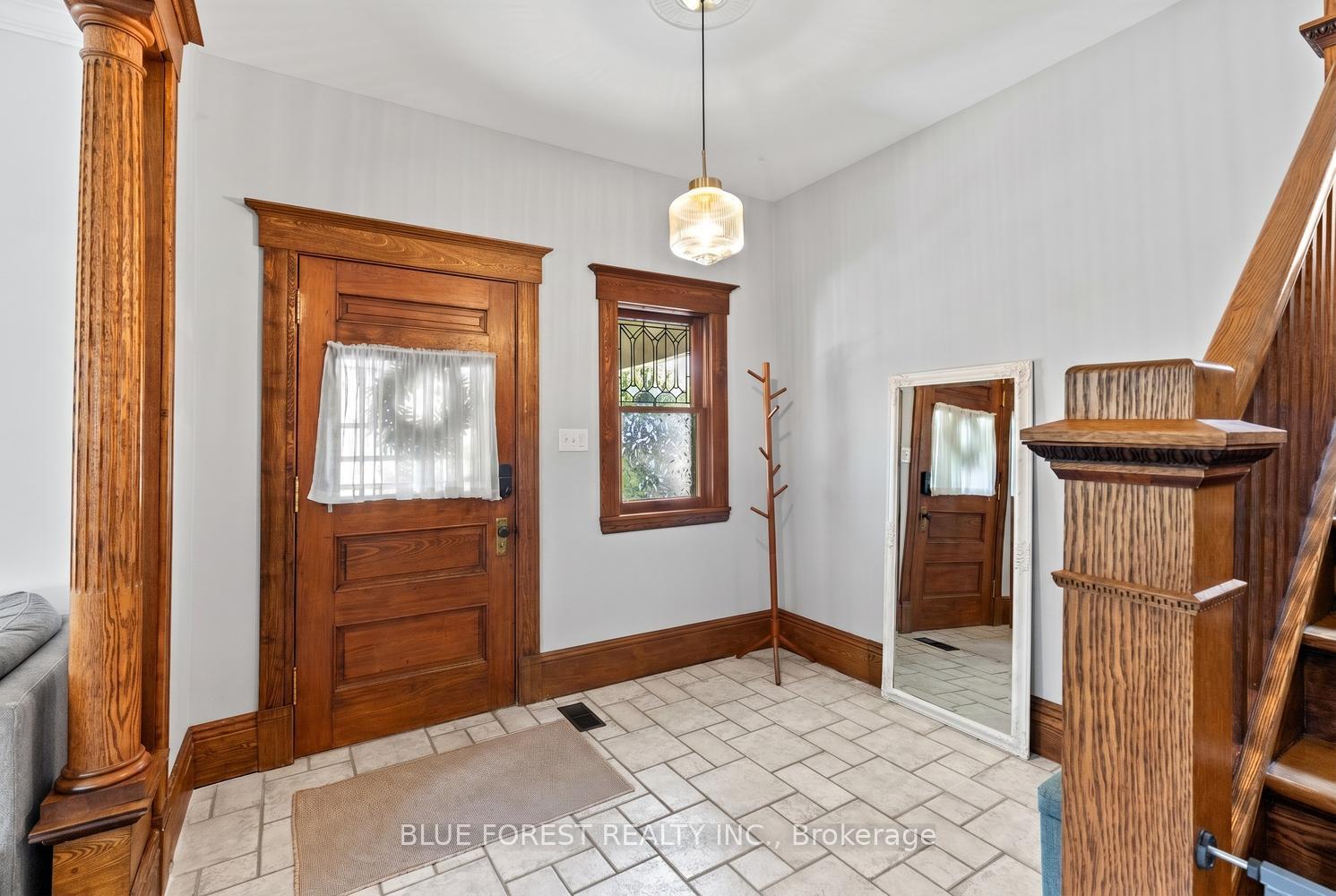 46 Gladstone Avenue, St. Thomas — photo 5 of 5