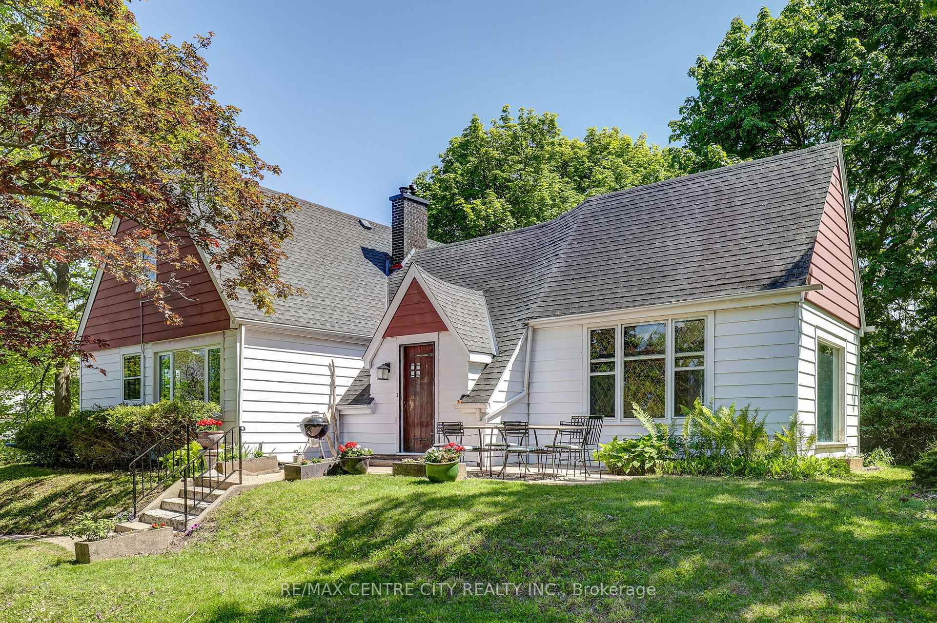 4491 East Road E, Central Elgin — photo 2 of 5