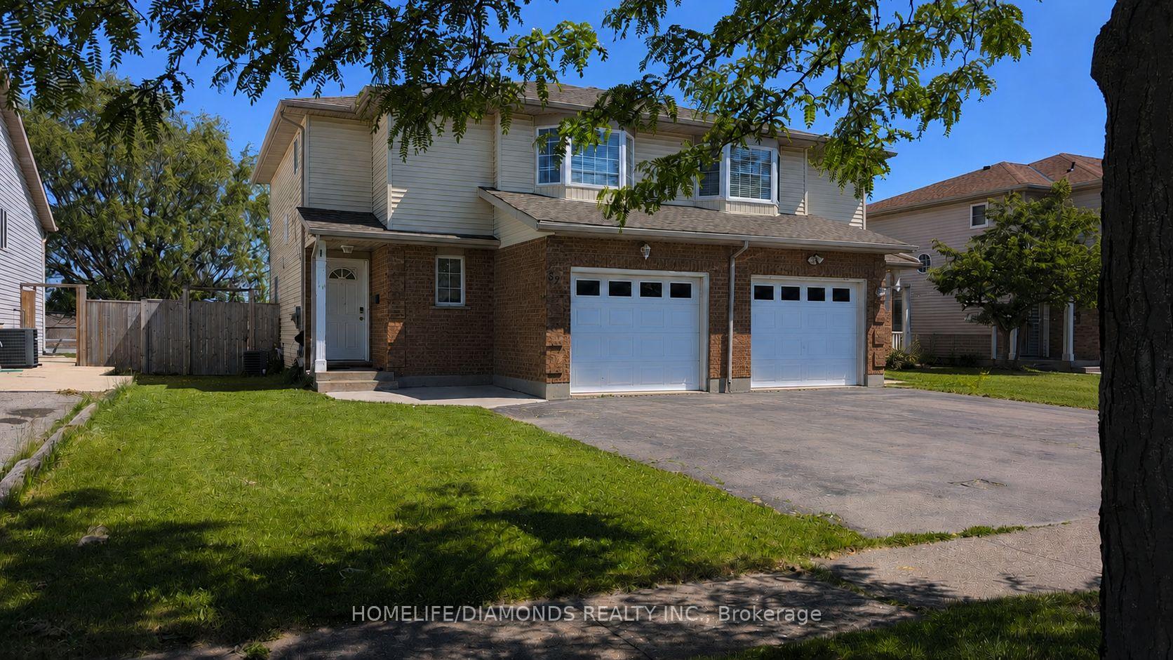 32 WOODLAND Drive, Welland, ON L3C 7C9 — Welland, Ontario