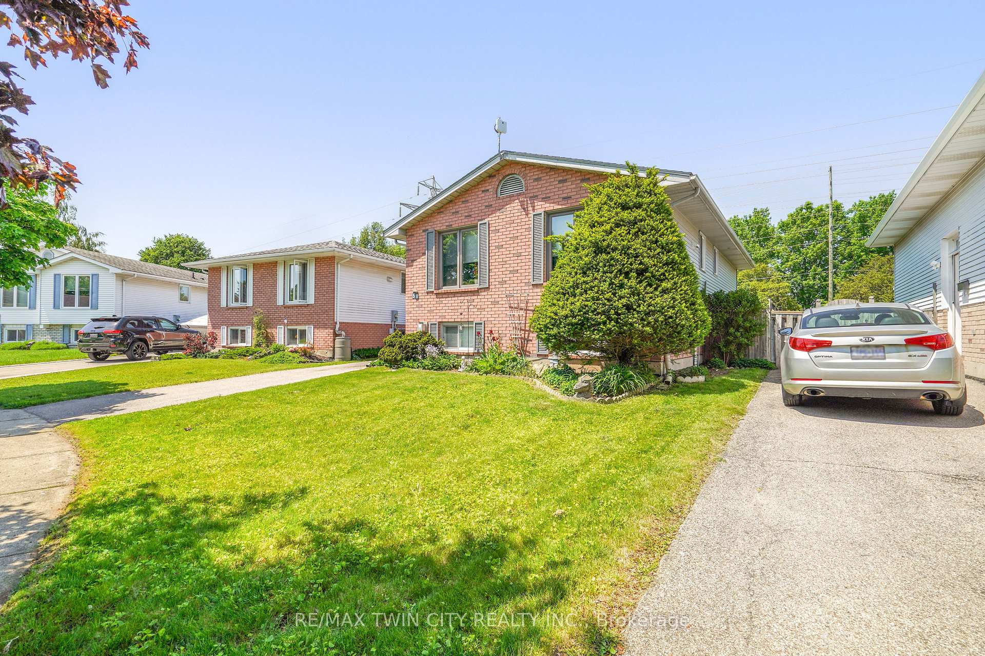 58 Arbor Drive, Brantford — photo 2 of 5