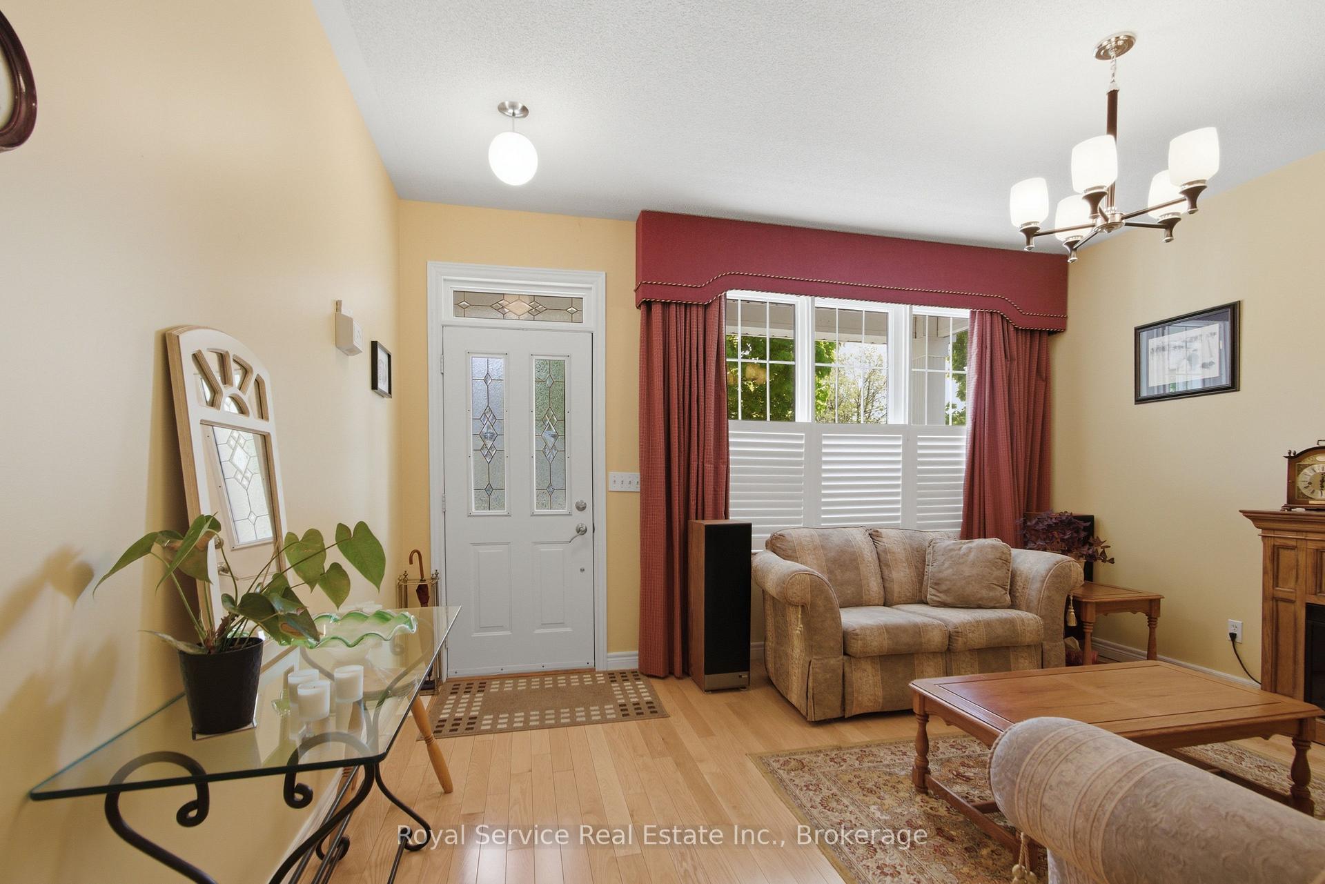 761 Prince of Wales Drive, Cobourg — photo 3 of 5