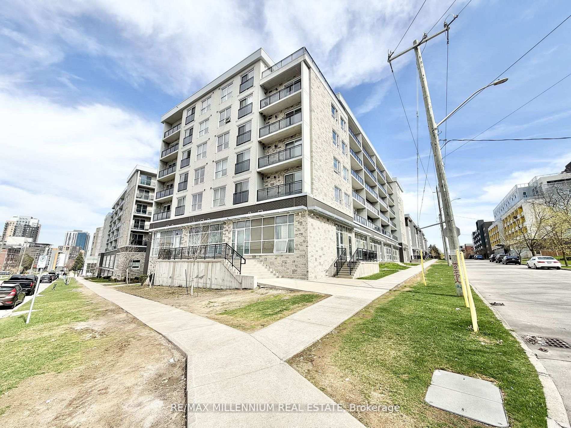 275 Larch Street F210, Waterloo, ON N2L 3R2 — Waterloo, Ontario