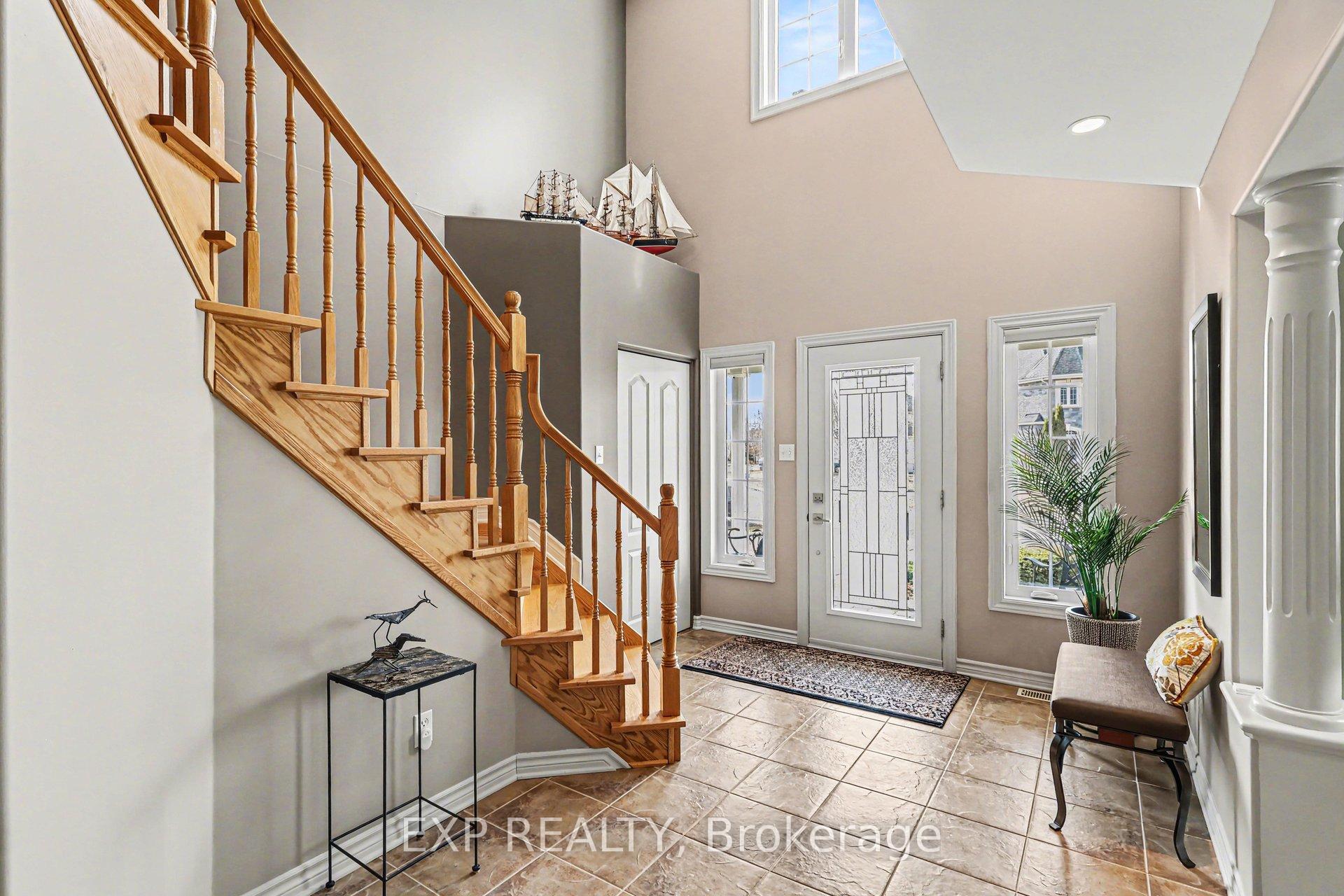 91 Rembrandt Drive, Russell — photo 4 of 5