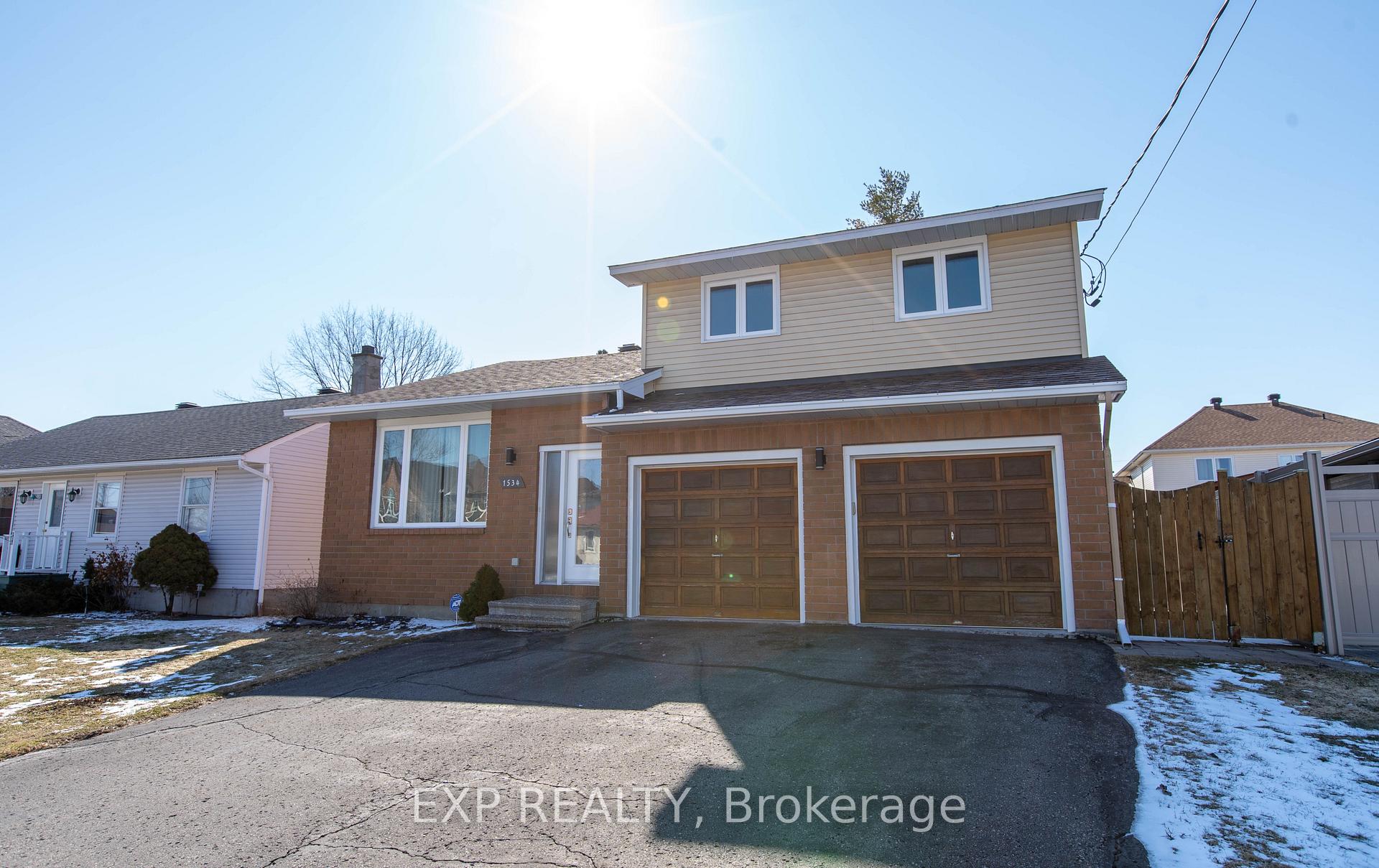 1534 Rosebella Avenue, Blossom Park - Airport and Area — photo 2 of 5